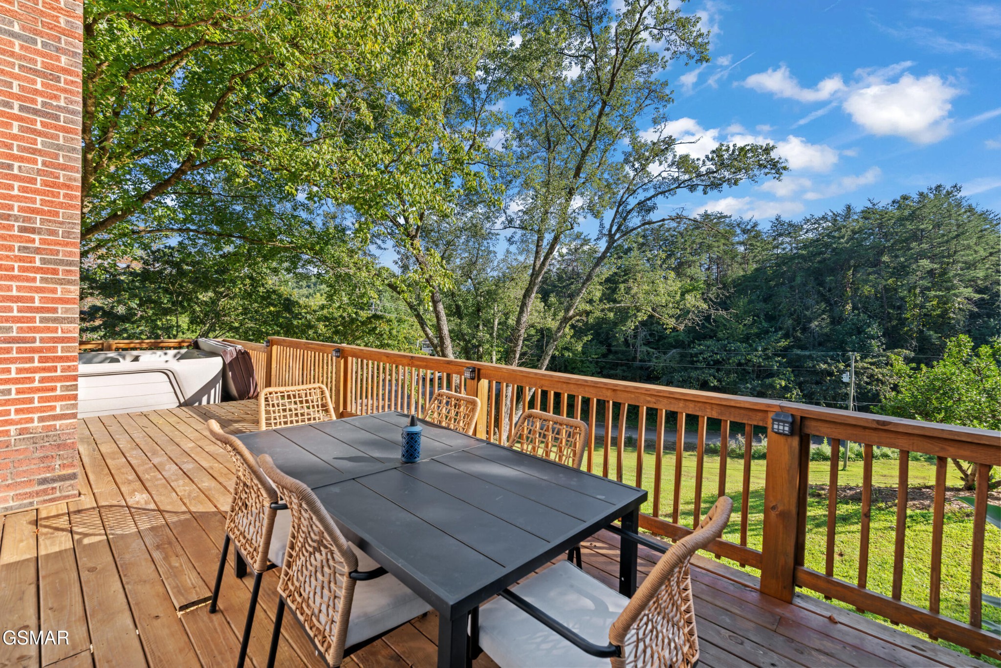 2059 Upper Middle Creek Road Property Photo 4