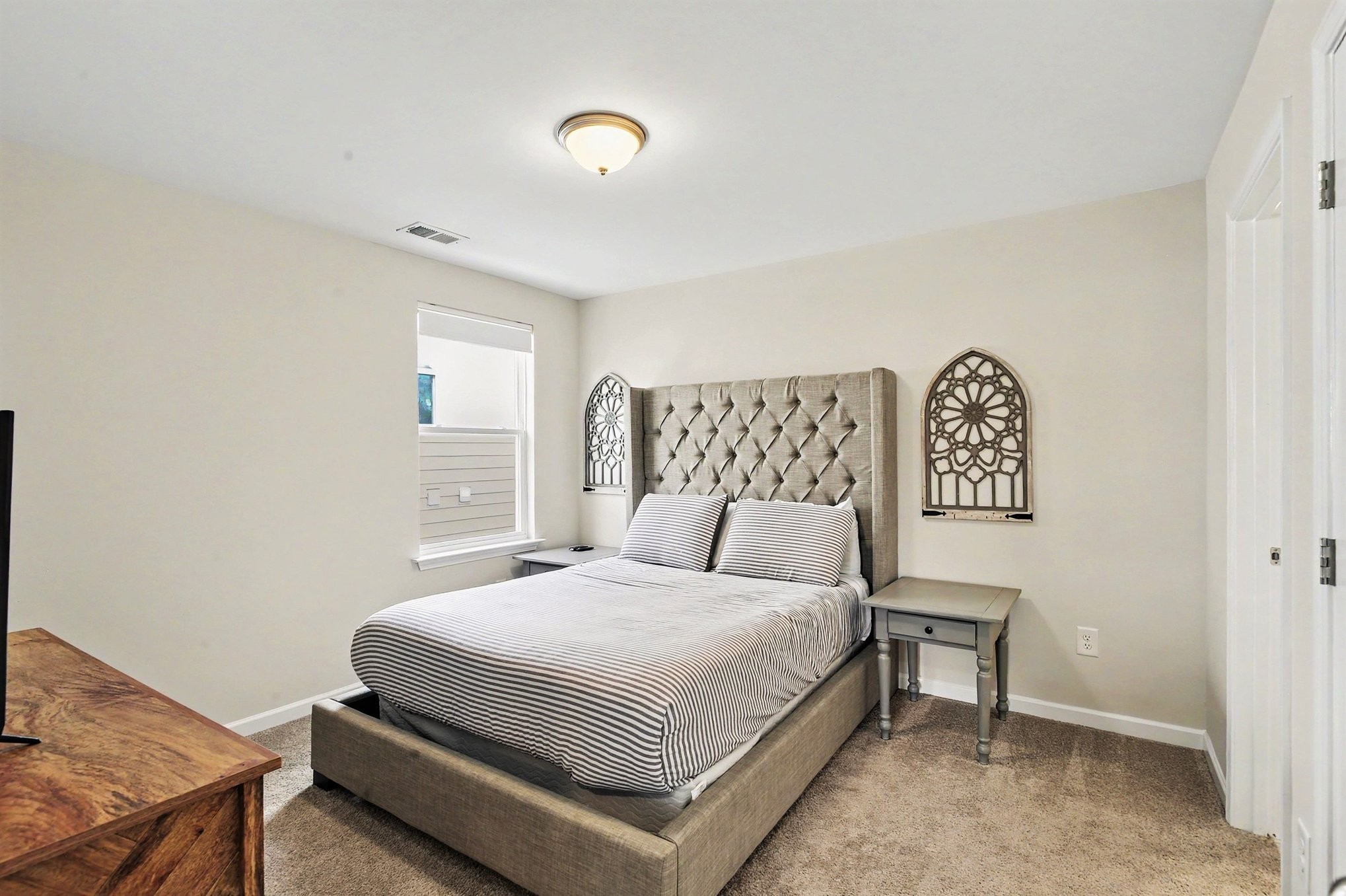 1088 Indigo Aly Property Photo 23
