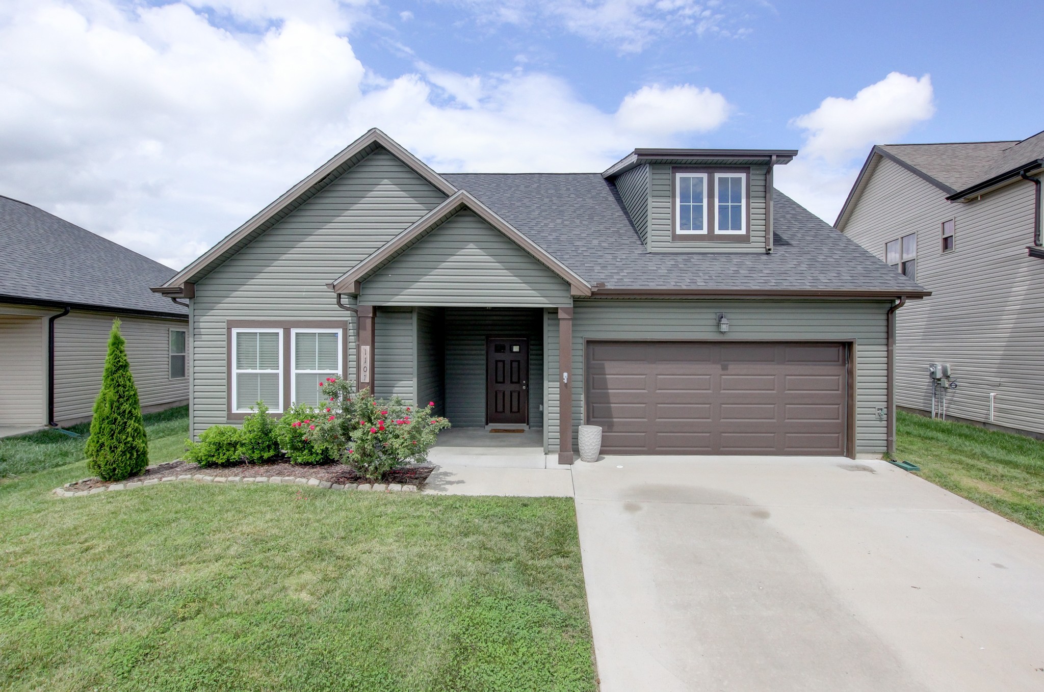1107 Eagles View Dr Property Photo 1