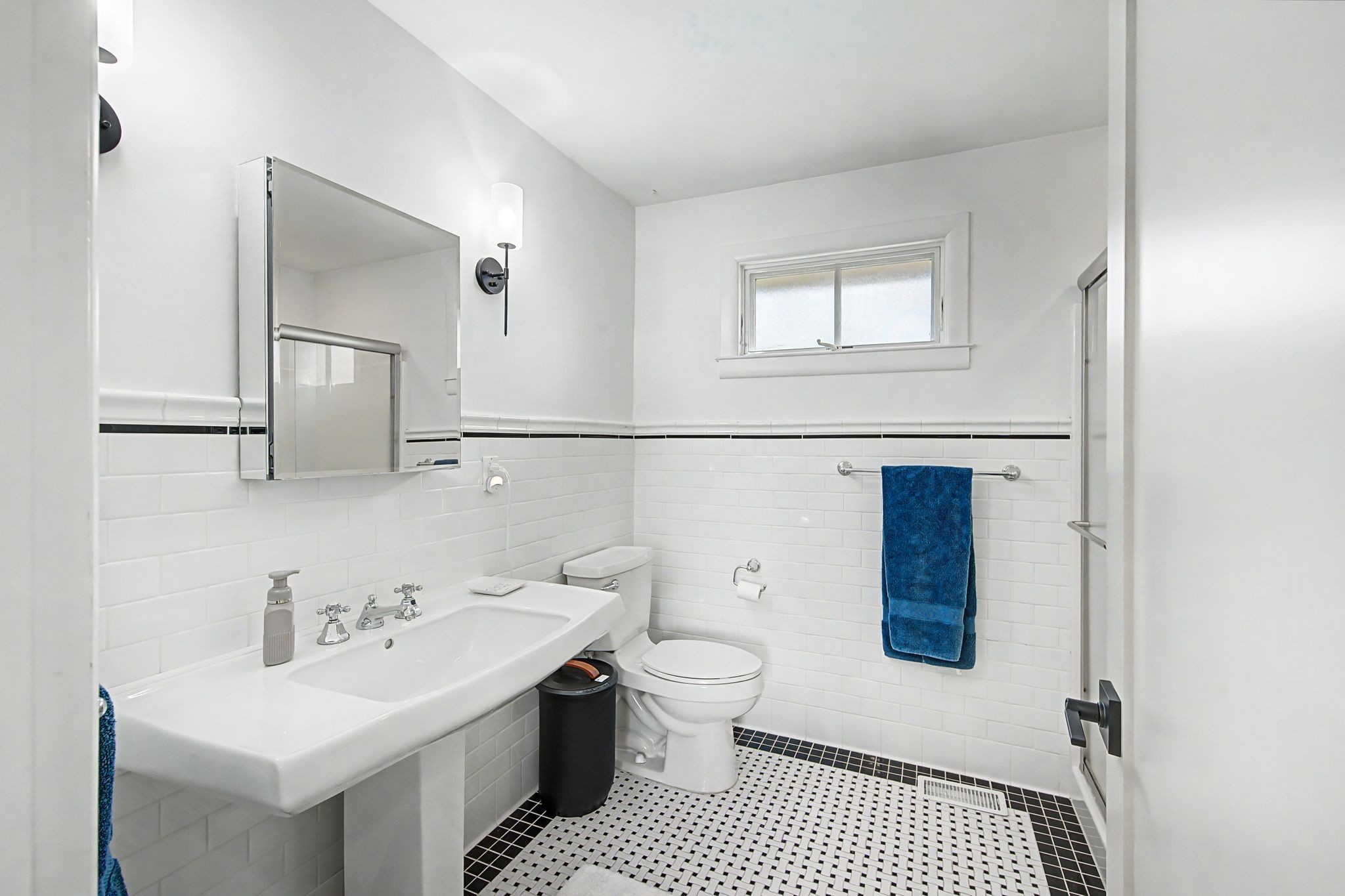 4912 Trousdale Dr Property Photo 27