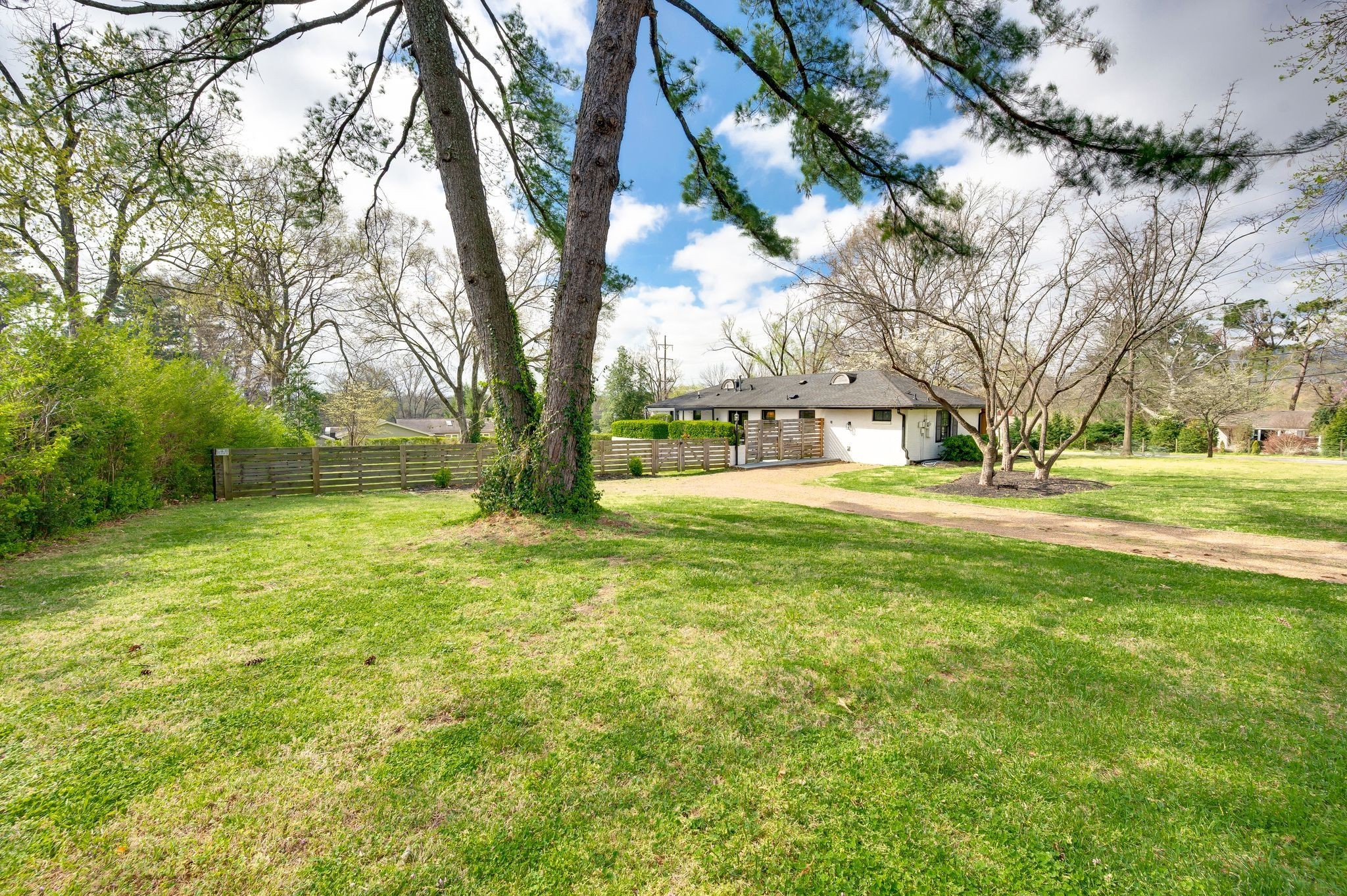 4912 Trousdale Dr Property Photo 37