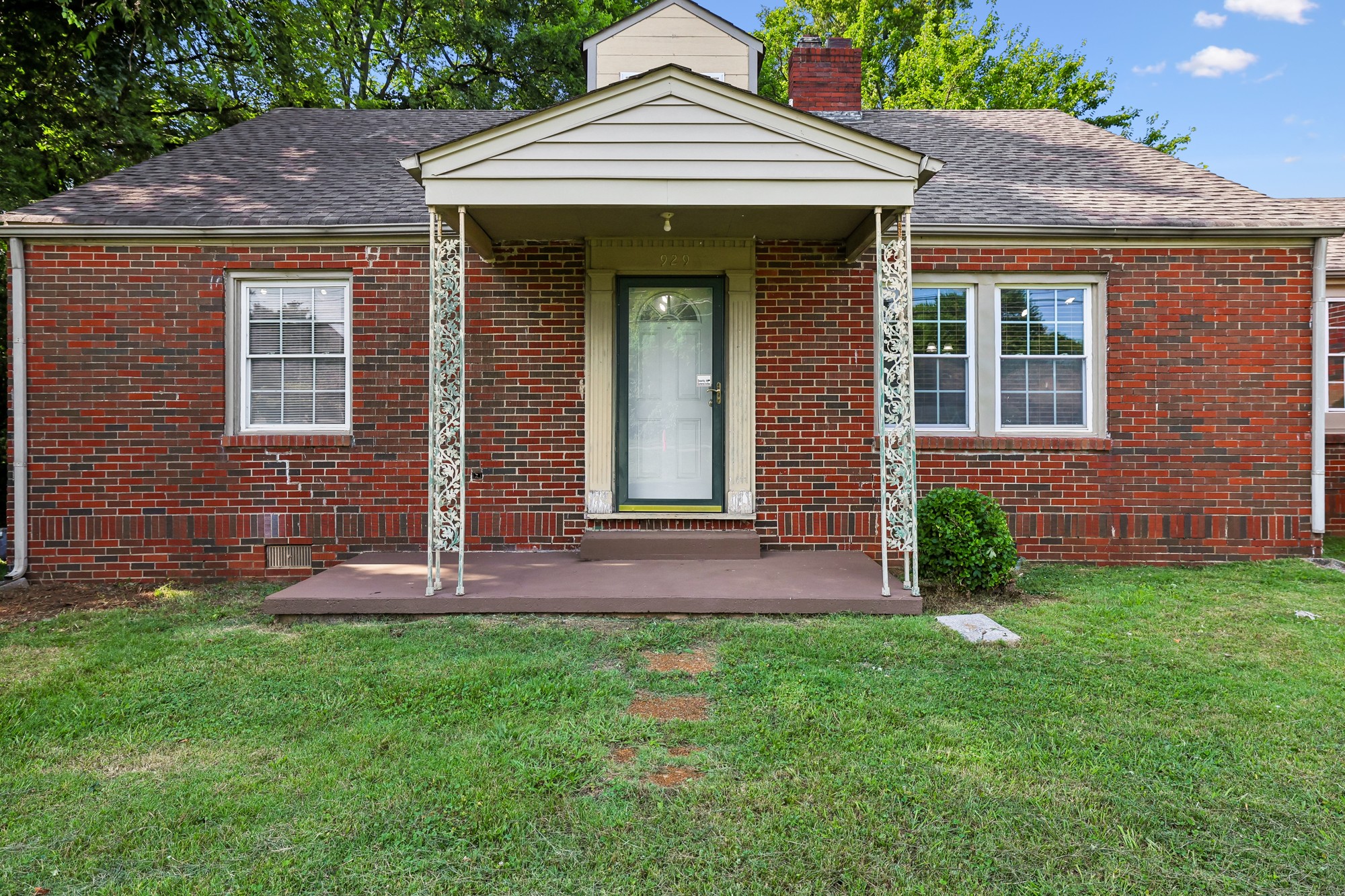 929 Greenland Dr Property Photo 4