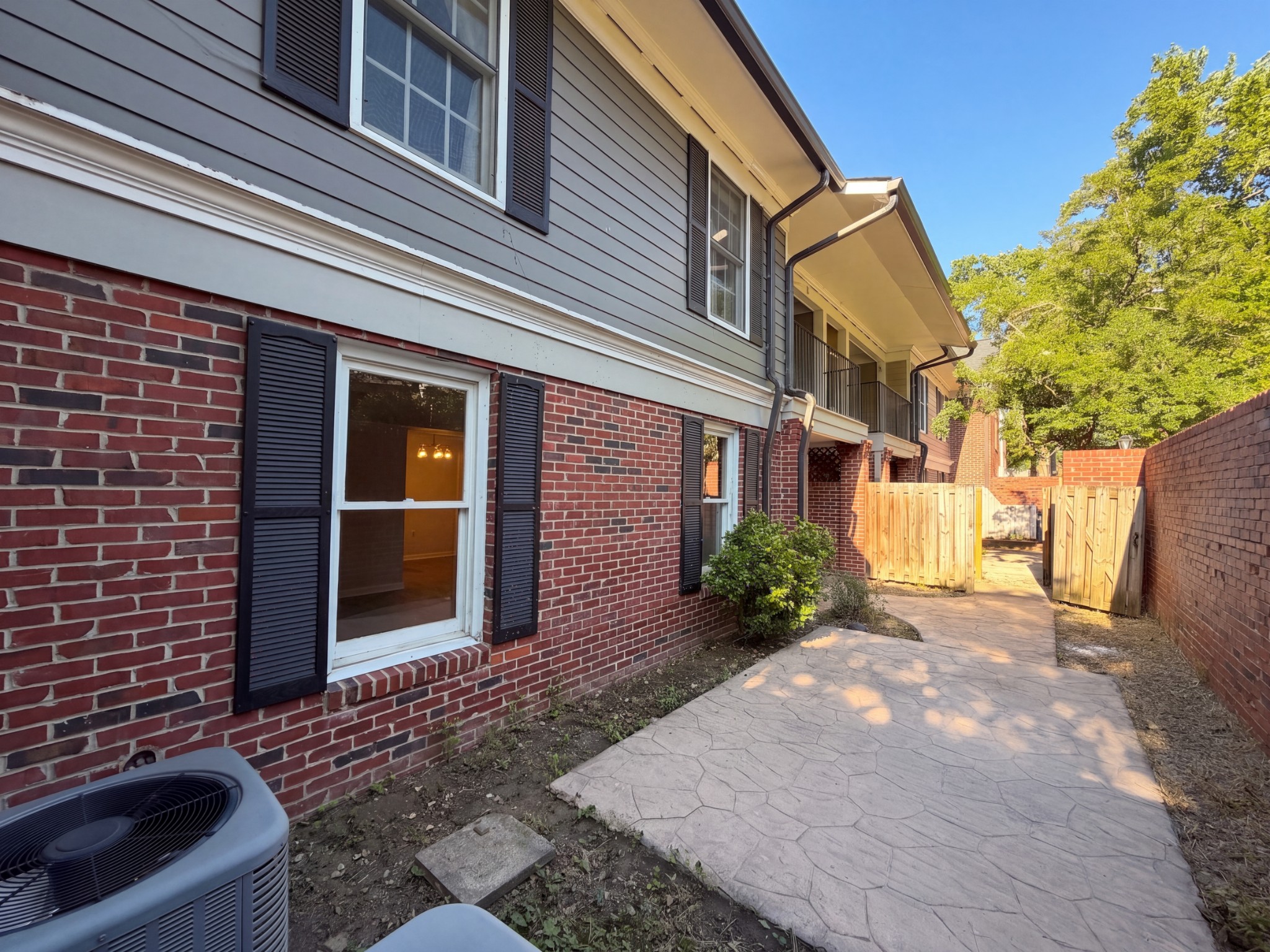 5025 Hillsboro Pike Property Photo 5