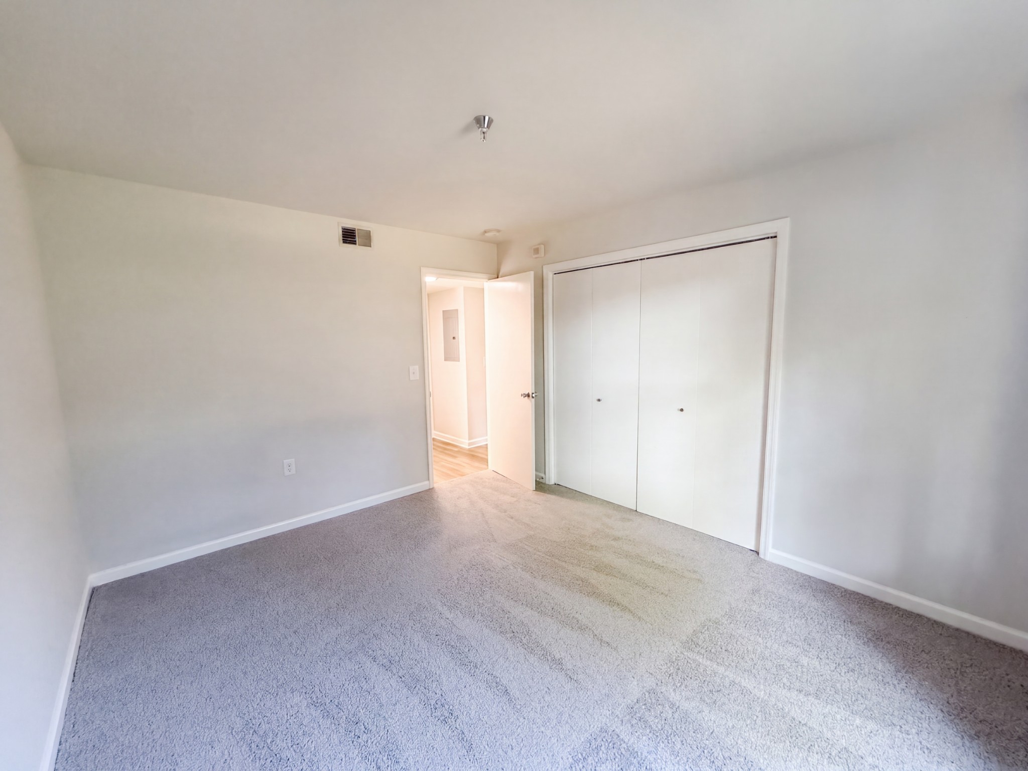 5025 Hillsboro Pike Property Photo 11