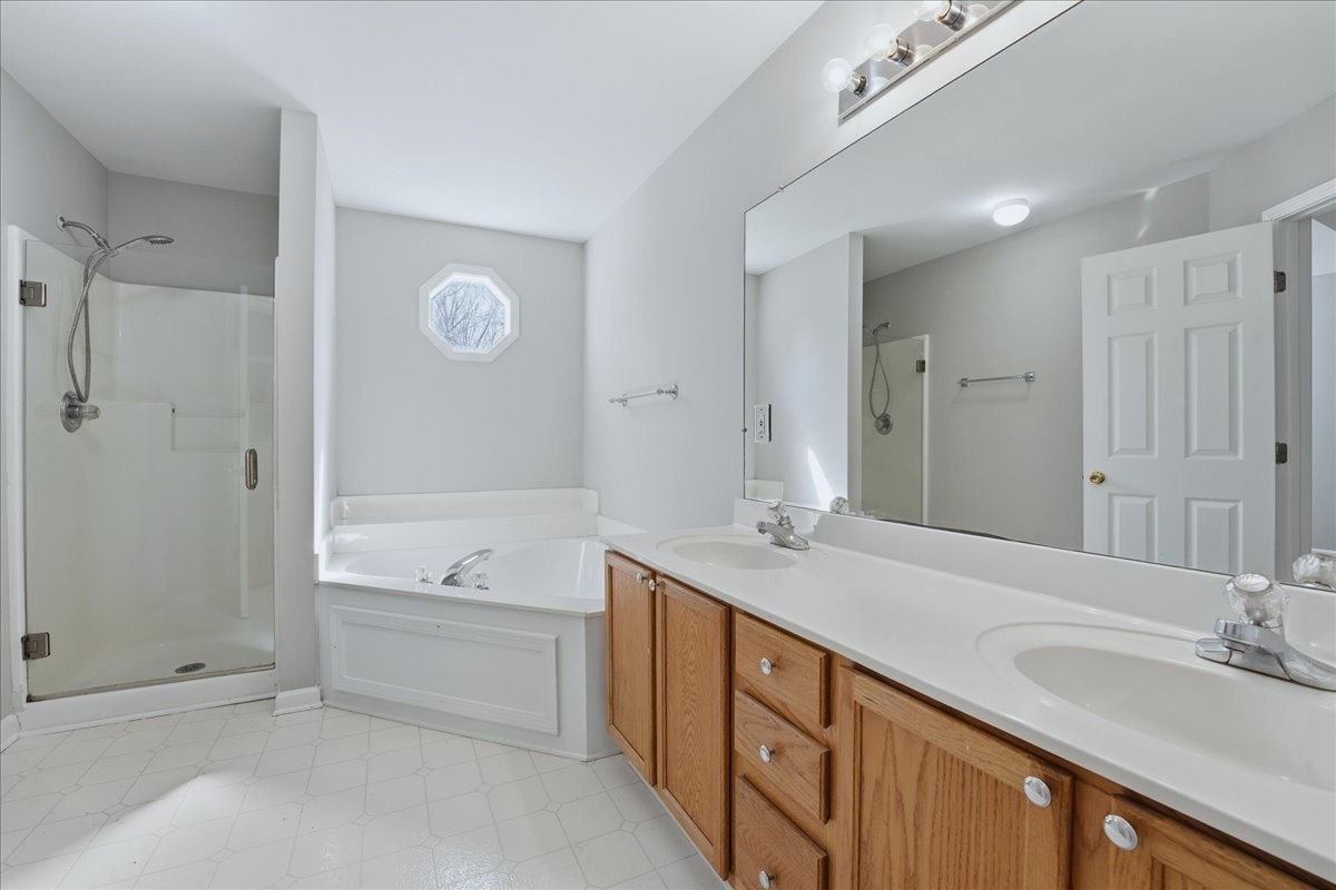 739 Huffine Manor Cir Property Photo 23