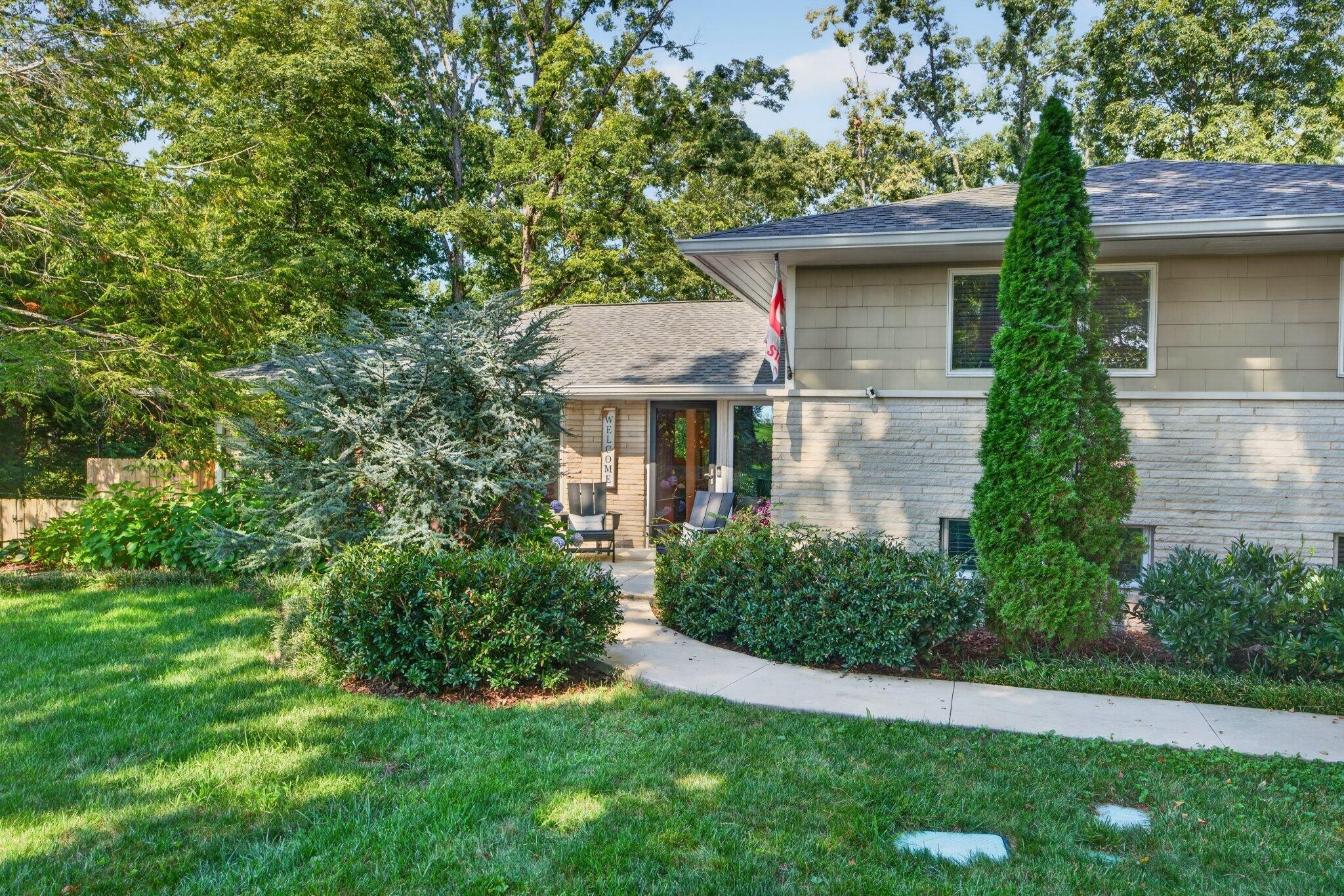 407 N Palisades Drive Property Photo 8