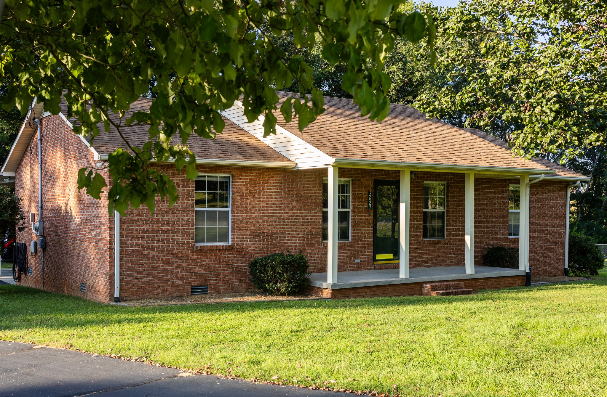 3627 N Riveroaks Dr