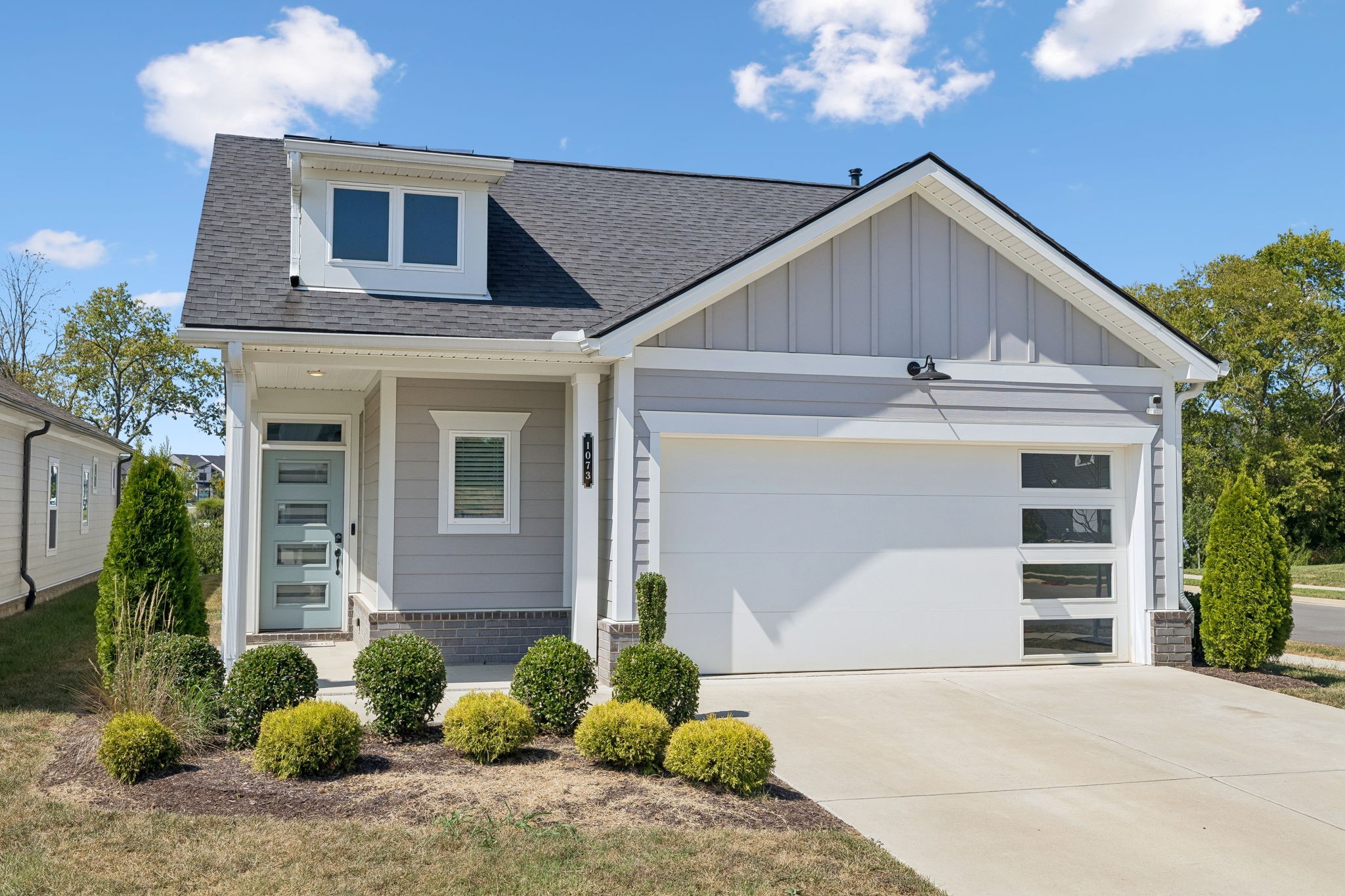 1073 Linn Cove Ct Property Photo 1