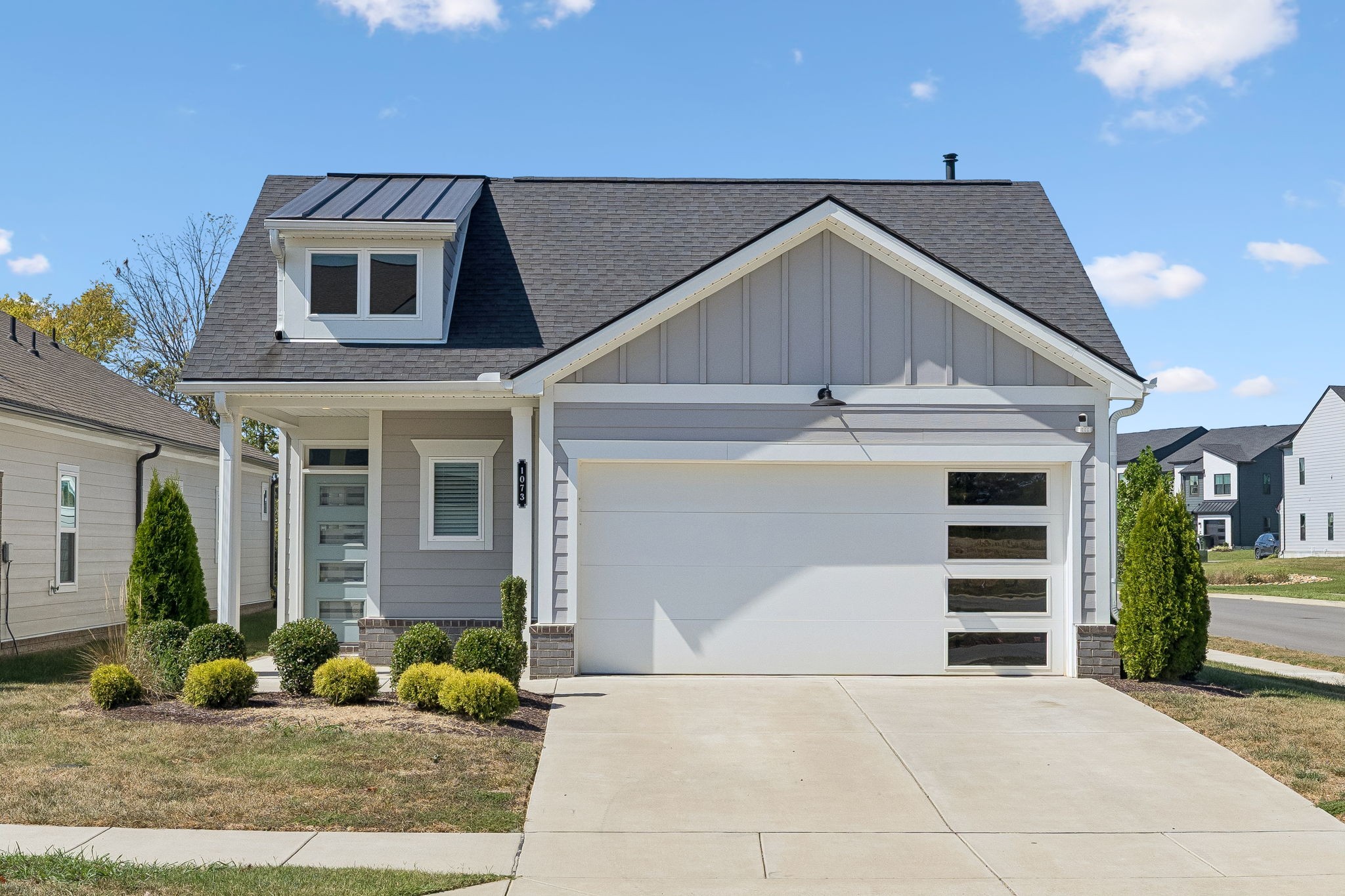 1073 Linn Cove Ct Property Photo 4