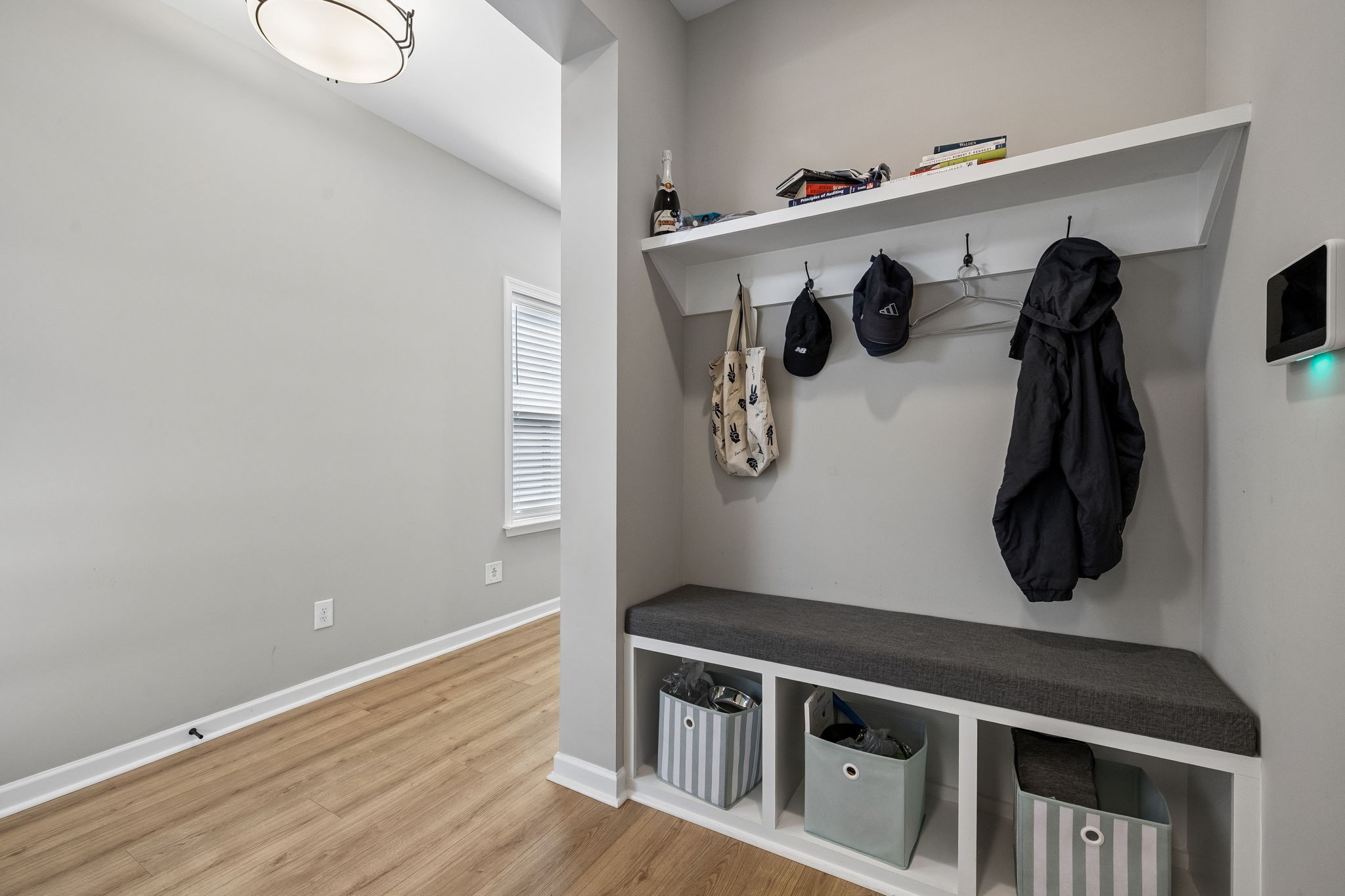 1073 Linn Cove Ct Property Photo 8