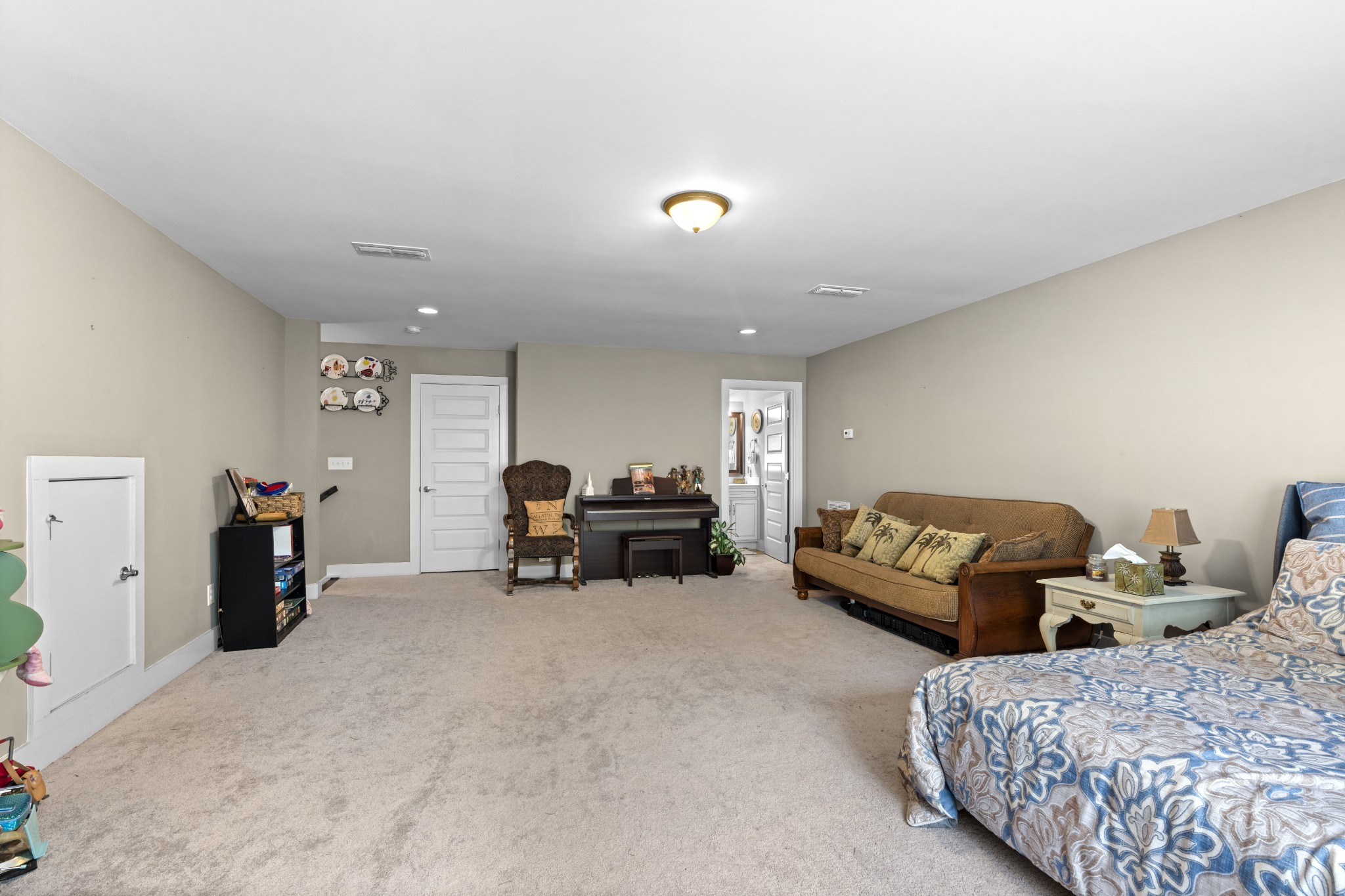 1049 Vinings Blvd Property Photo 27