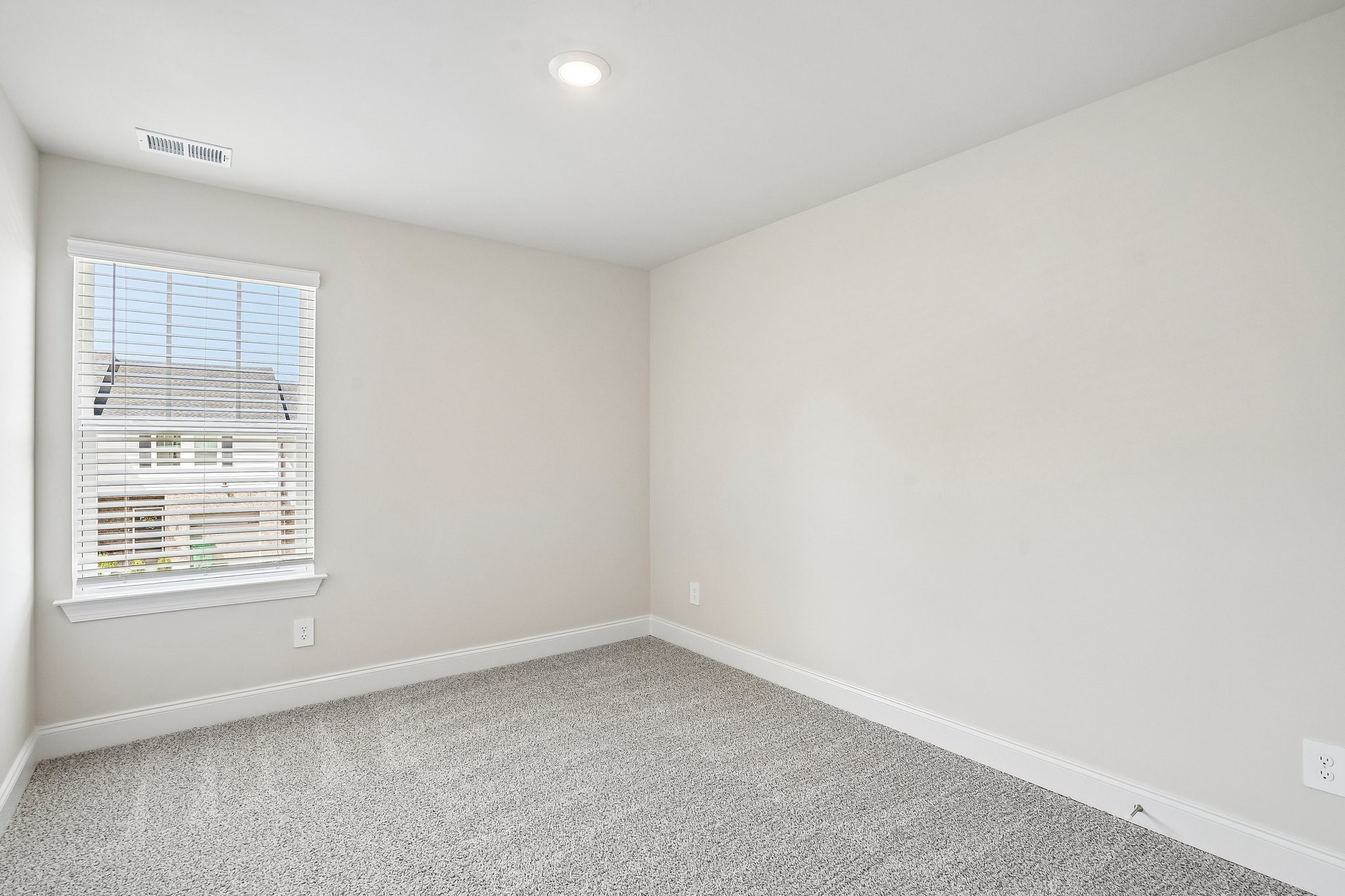 2402 Snohomish St Property Photo 18