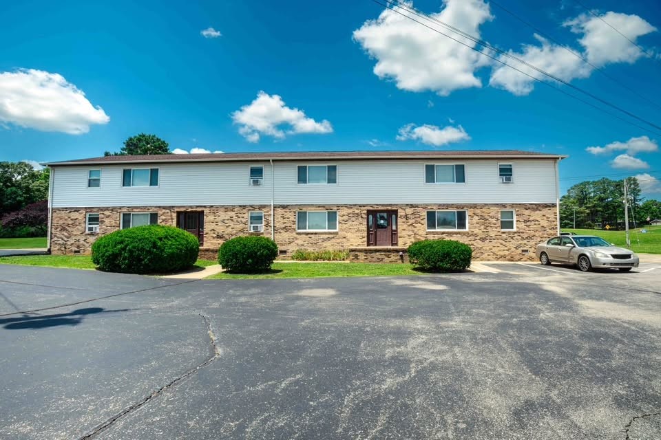 1326 Spring St Property Photo 1