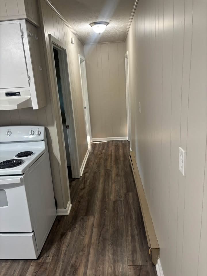 1326 Spring St Property Photo 5