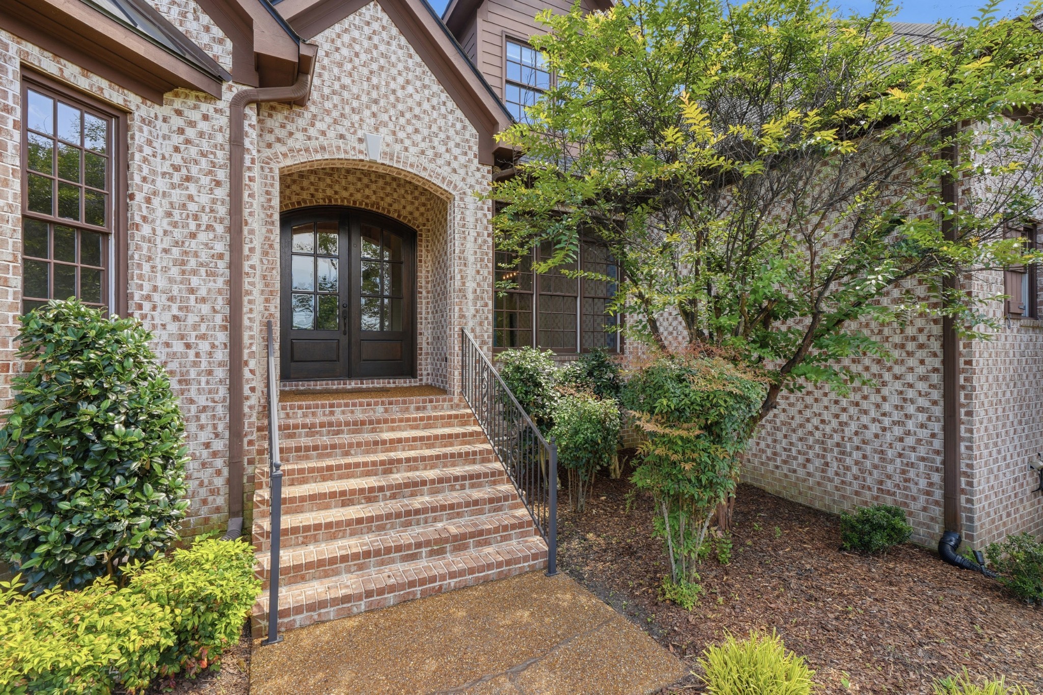 909 Gold Hill Ct Property Photo 4