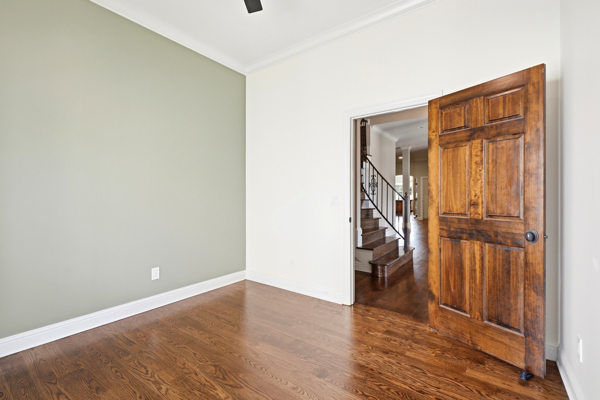 909 Gold Hill Ct Property Photo 28