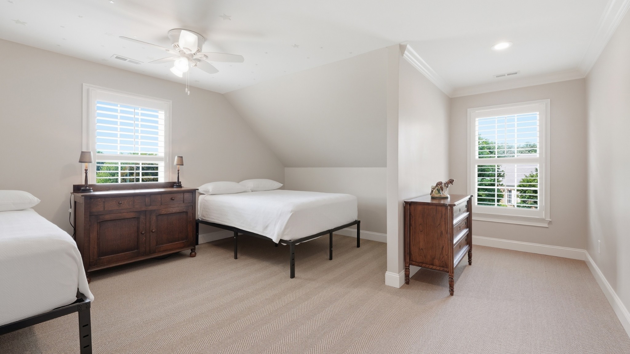 108 Kings Pl Property Photo 42
