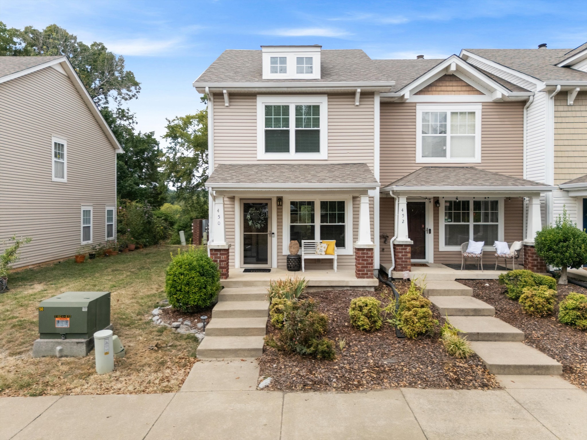 450 Flintlock Ct Property Photo 1