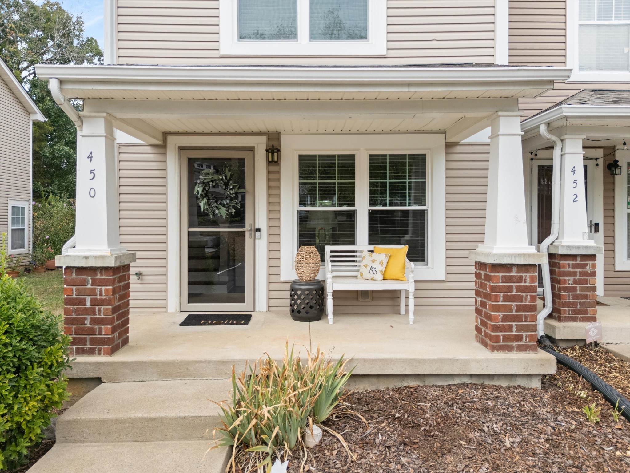450 Flintlock Ct Property Photo 6