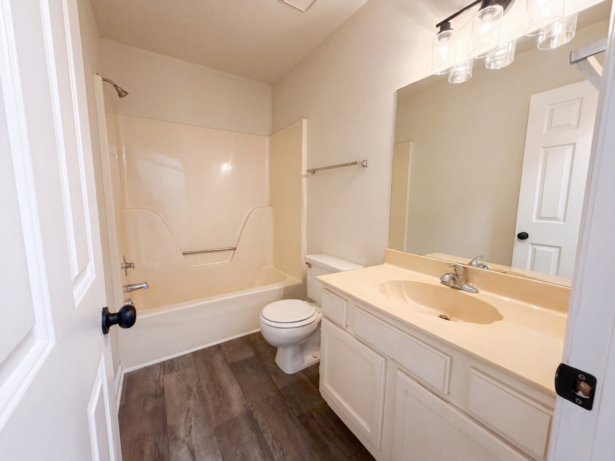 3363 Lakeside Pl Property Photo 11