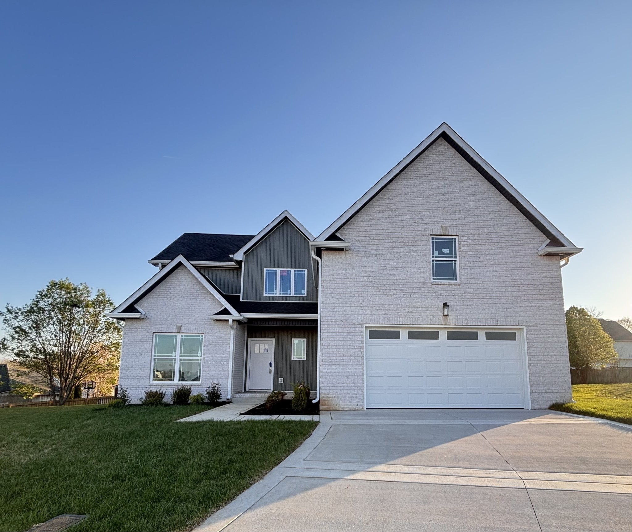 112 Apple Blossom Ct Property Photo 3