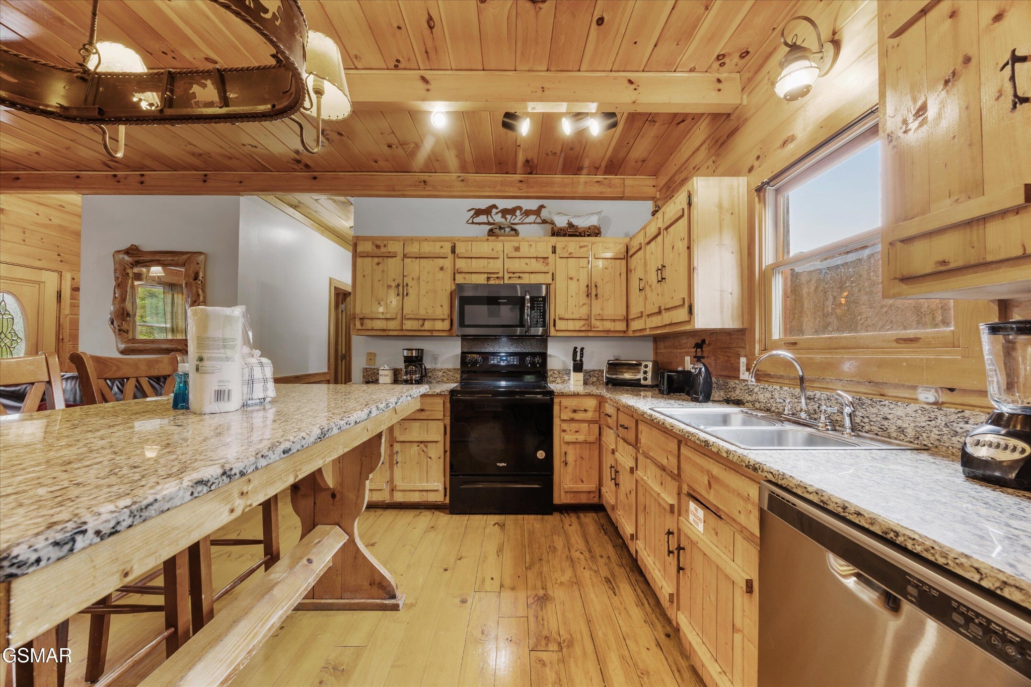 2818 Seth Road Property Photo 8