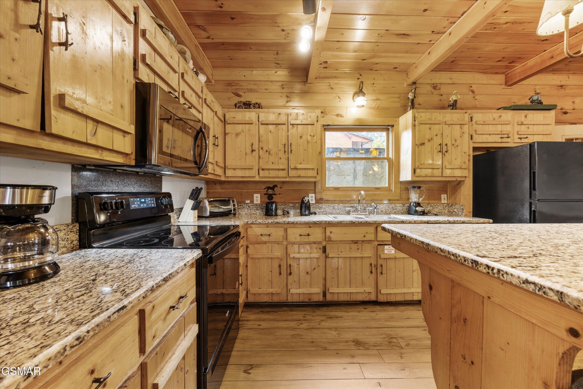 2818 Seth Road Property Photo 9