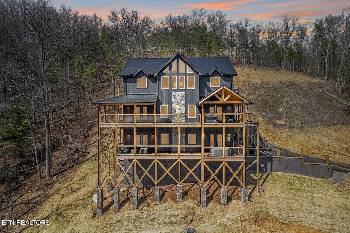 2759 Overholt Tr Property Photo 1