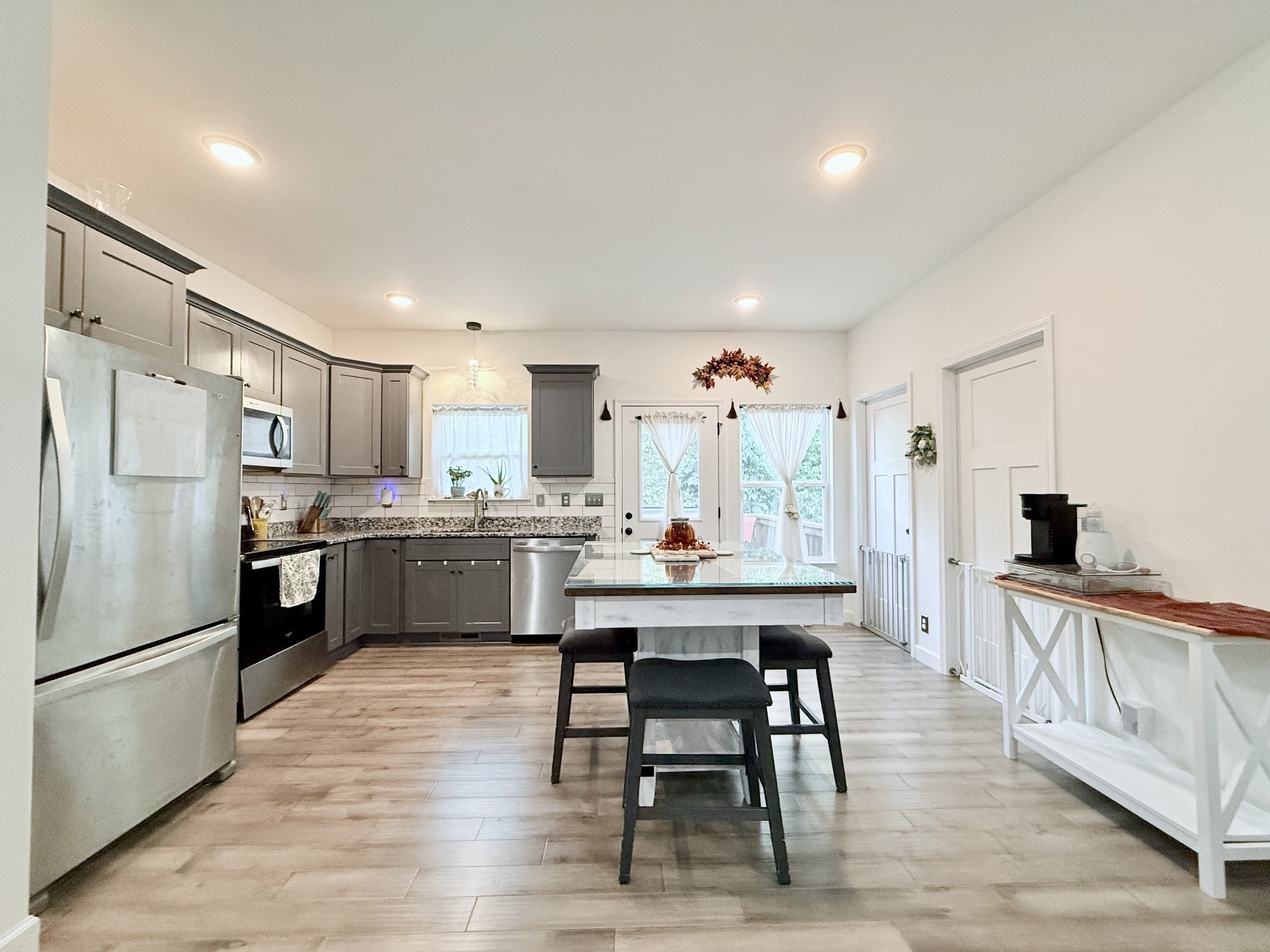 1021 Woodmont Dr