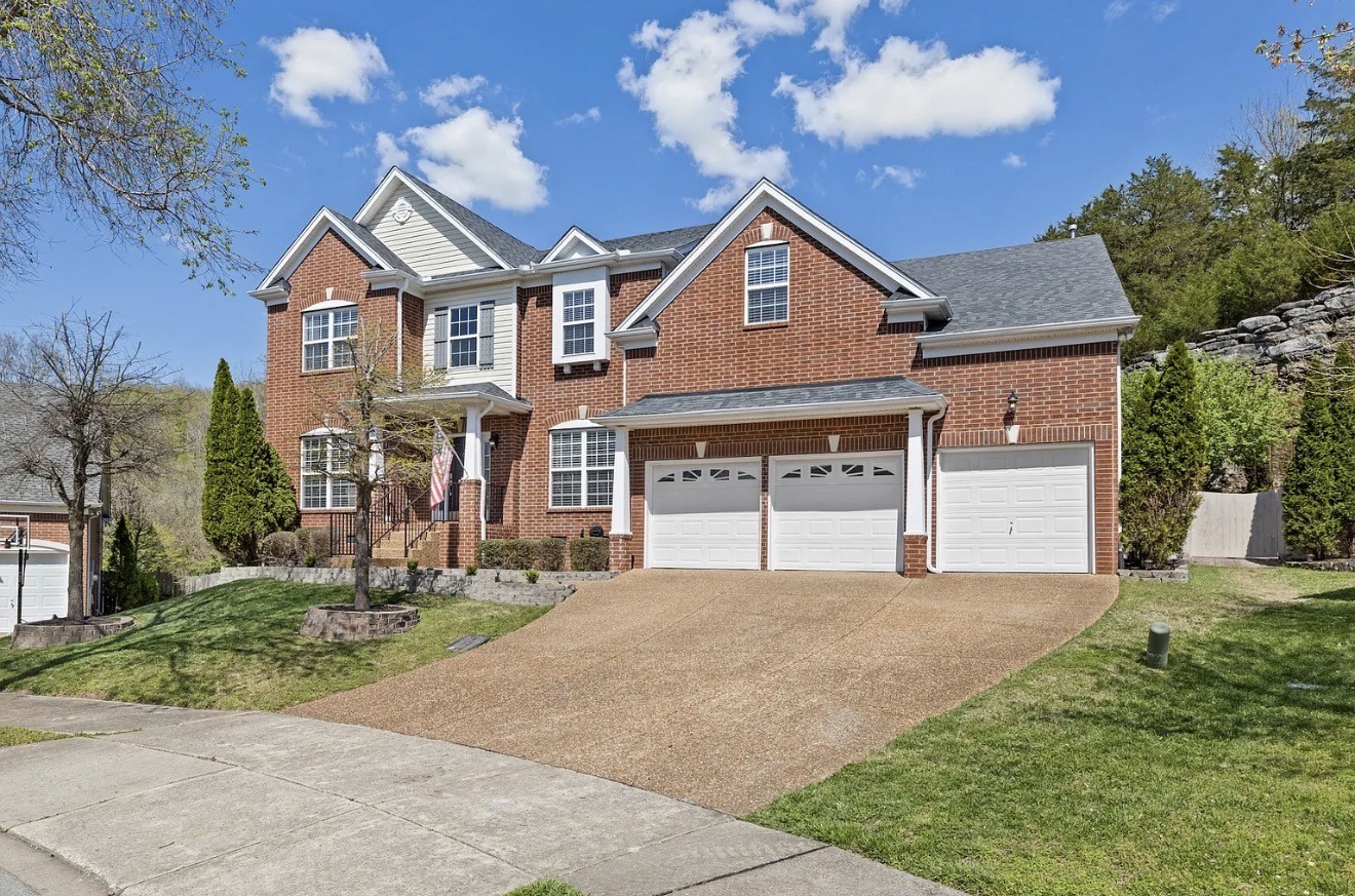 1104 Arcola Ct