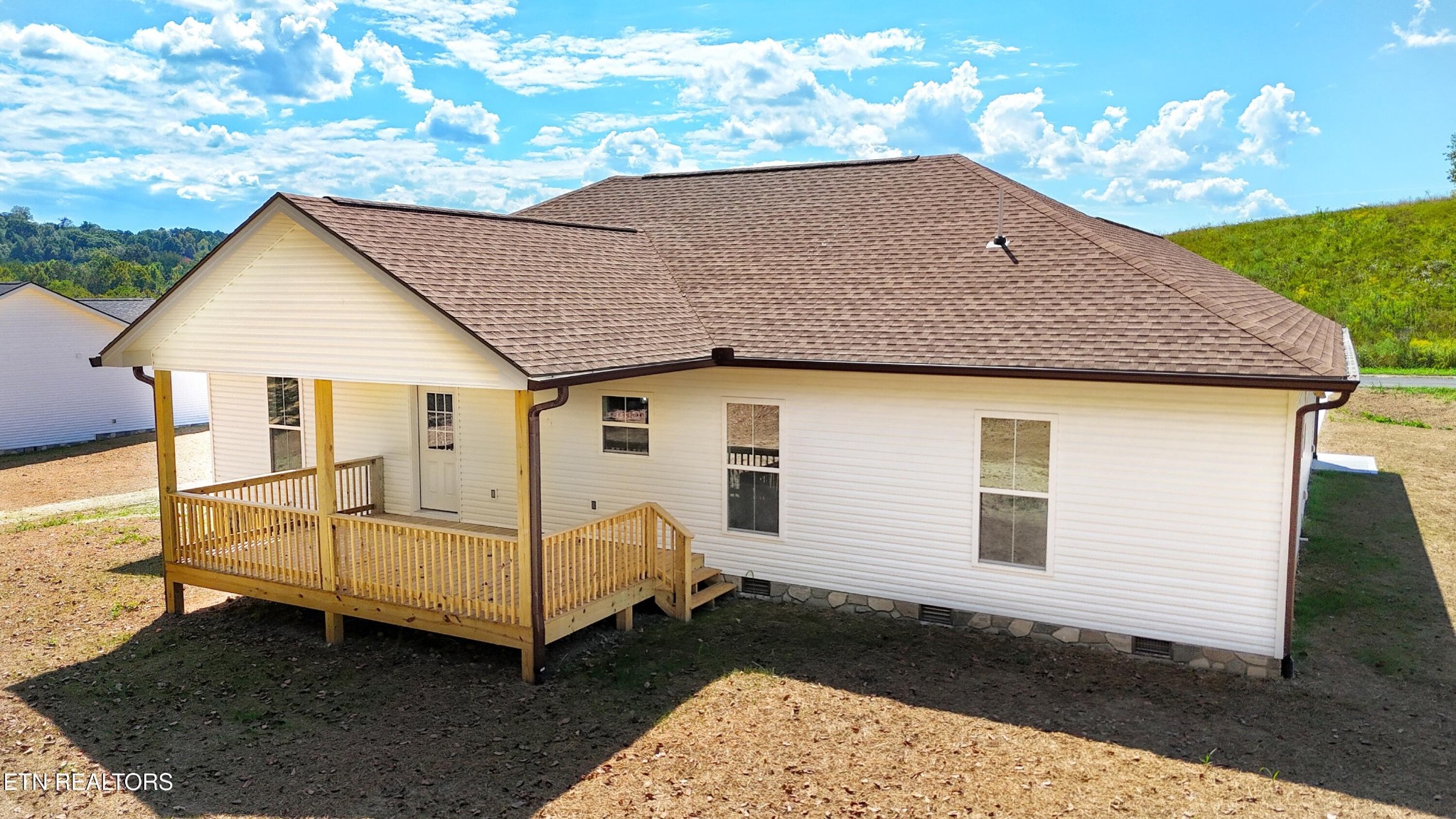 253 Splendor Way Property Photo 3