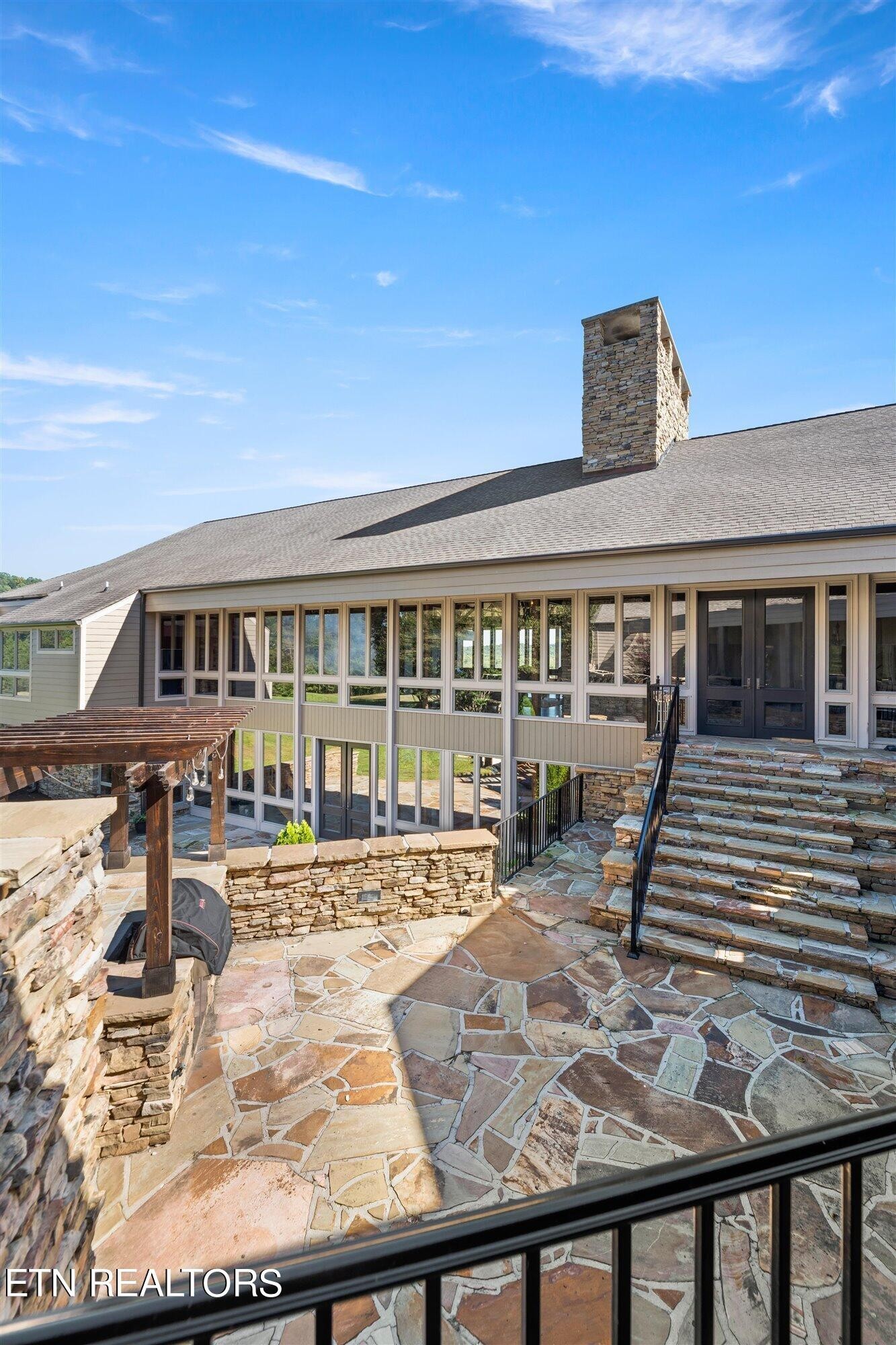 651 Cliff Top Rd Property Photo 37