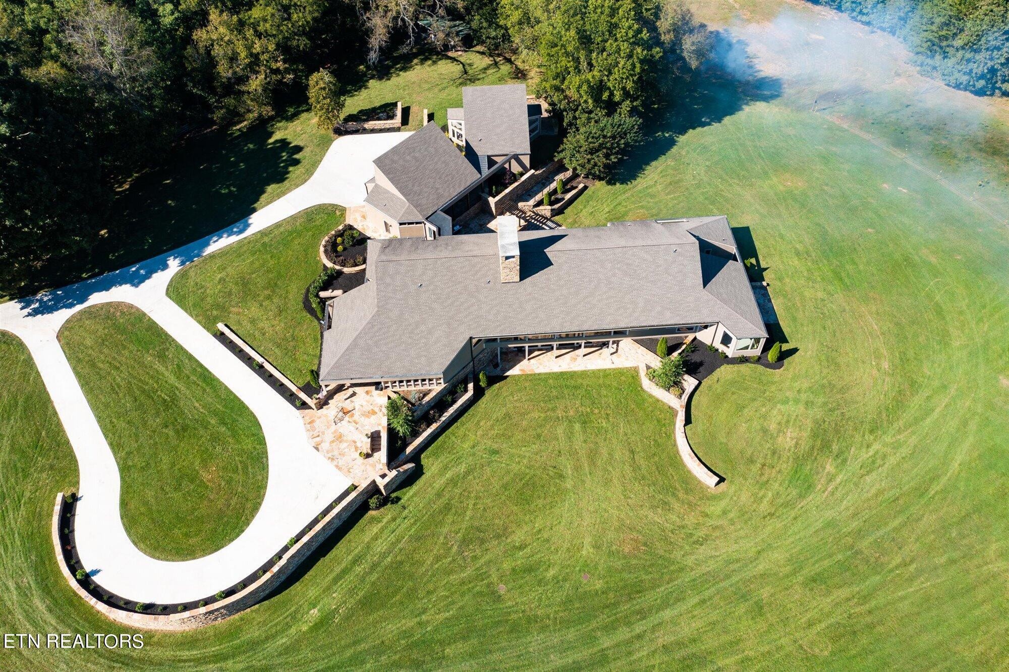 651 Cliff Top Rd Property Photo 48