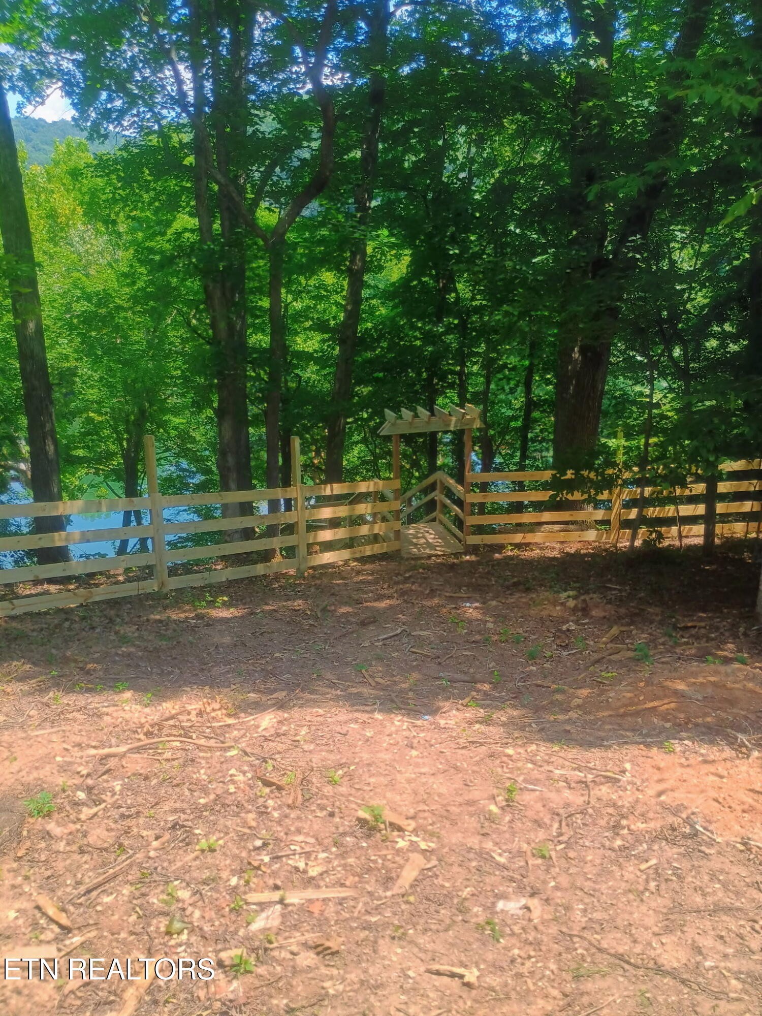 651 Cliff Top Rd Property Photo 51