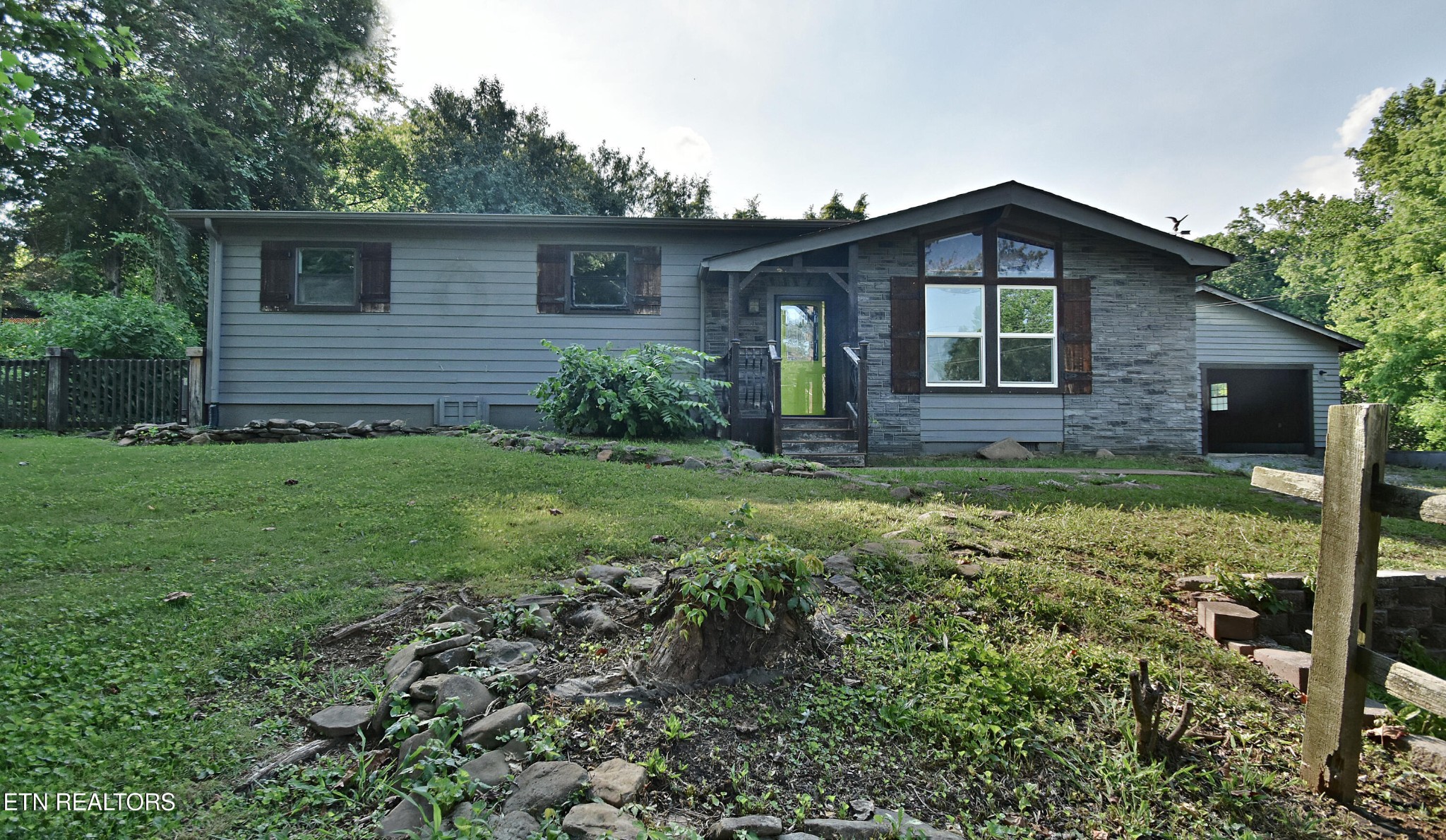 309 Perry Lane