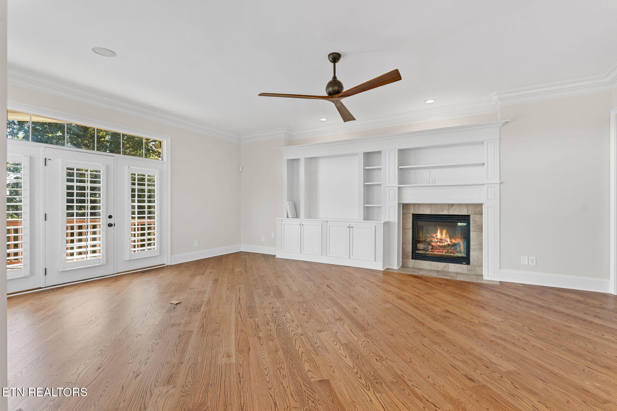 910 Eagle Nest Drive Property Photo 13