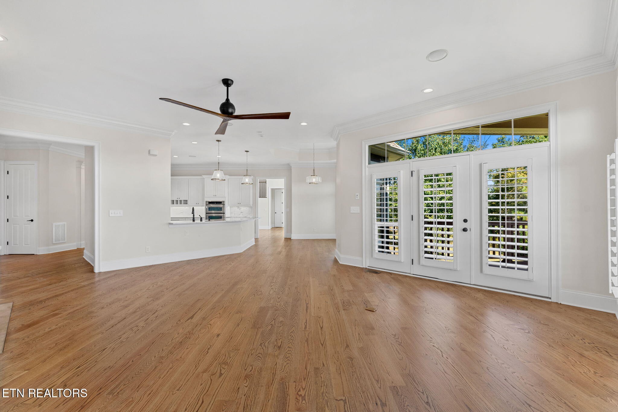 910 Eagle Nest Drive Property Photo 15