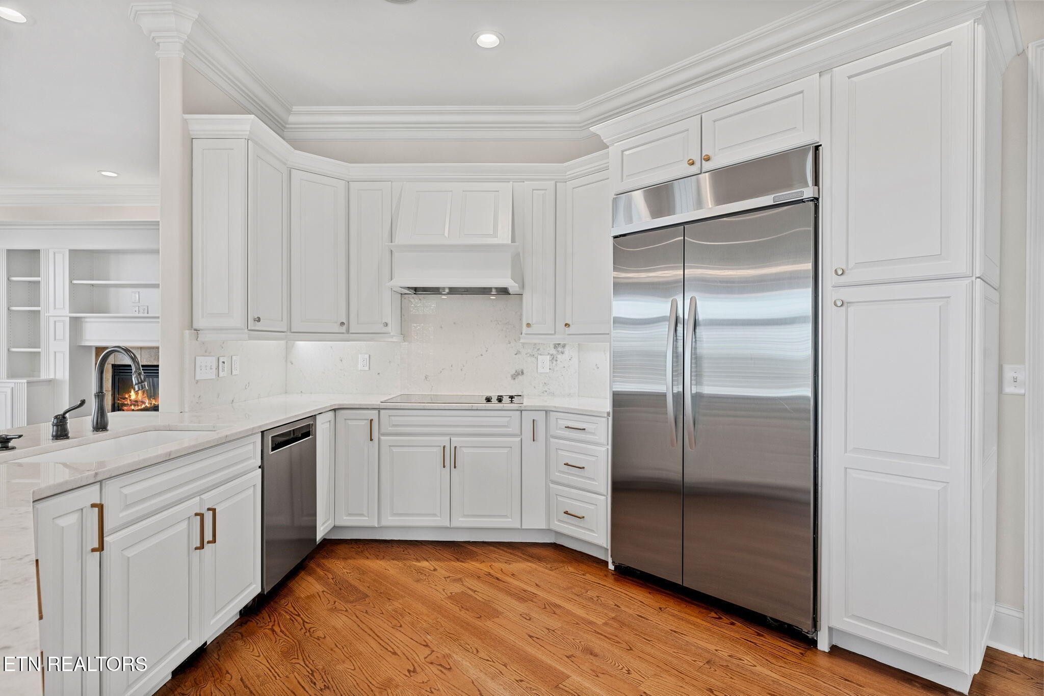 910 Eagle Nest Drive Property Photo 16