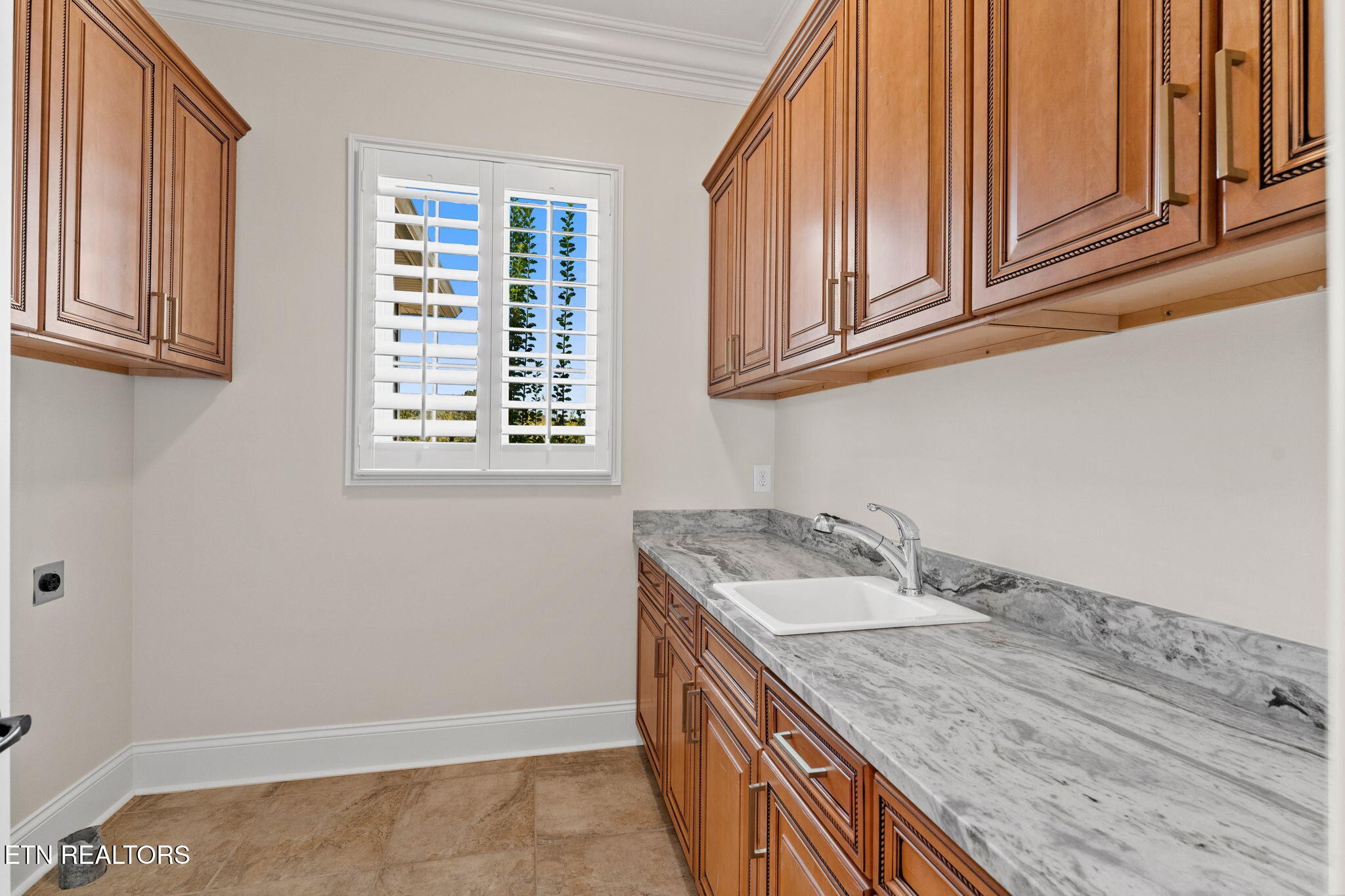 910 Eagle Nest Drive Property Photo 35