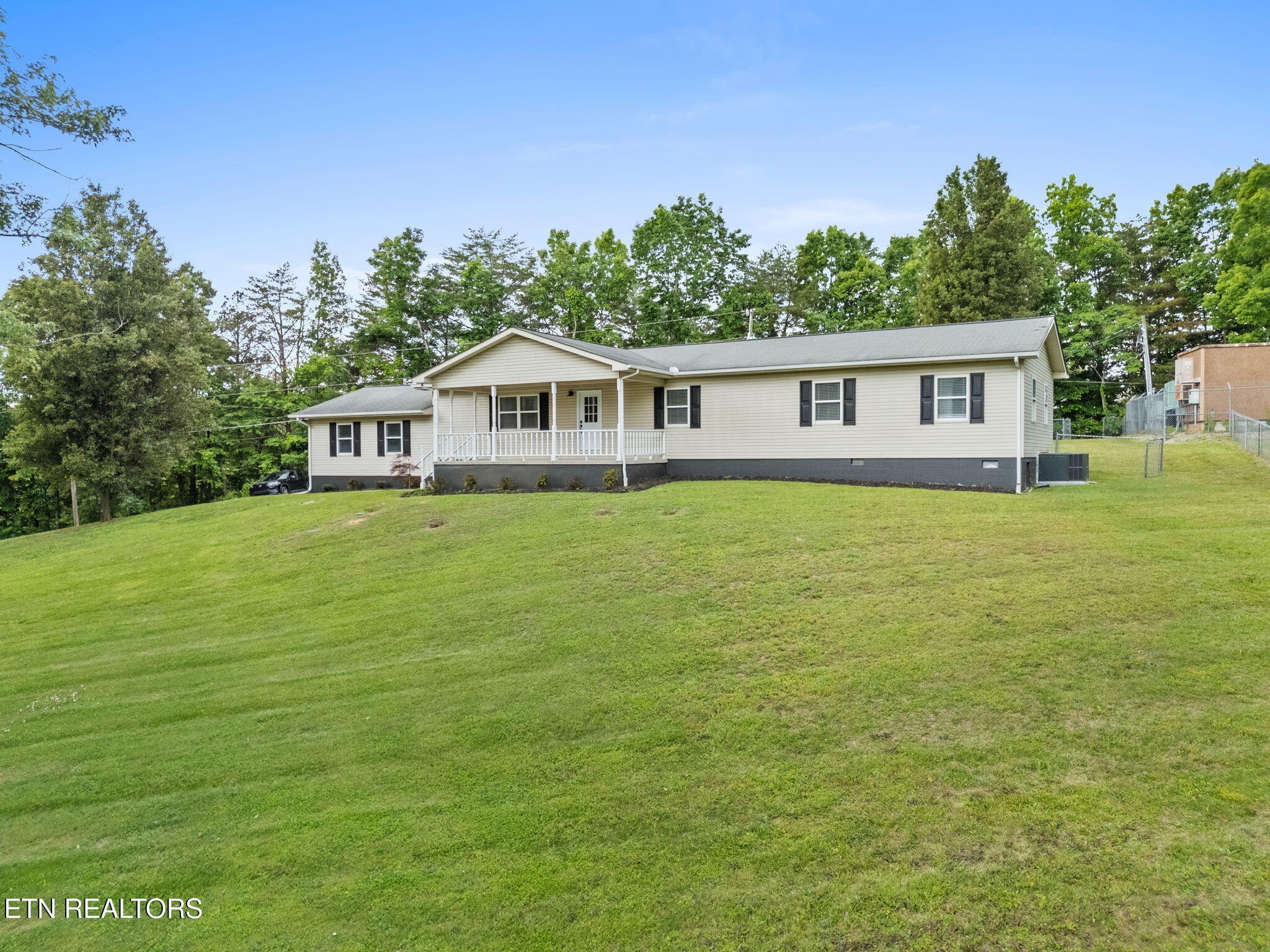 604 Reed Drive Property Photo 1