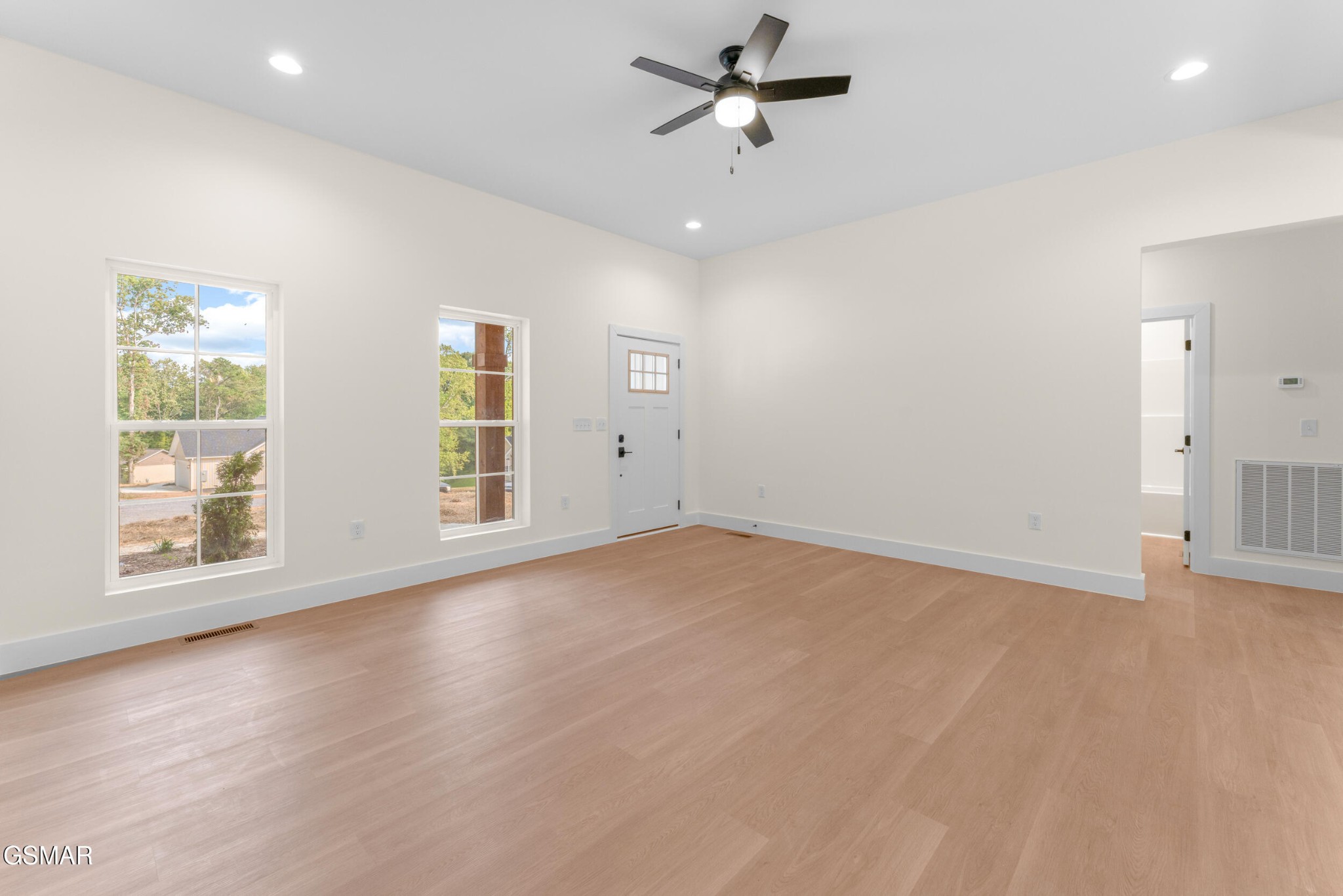 2326 Geraldine Way Property Photo 13