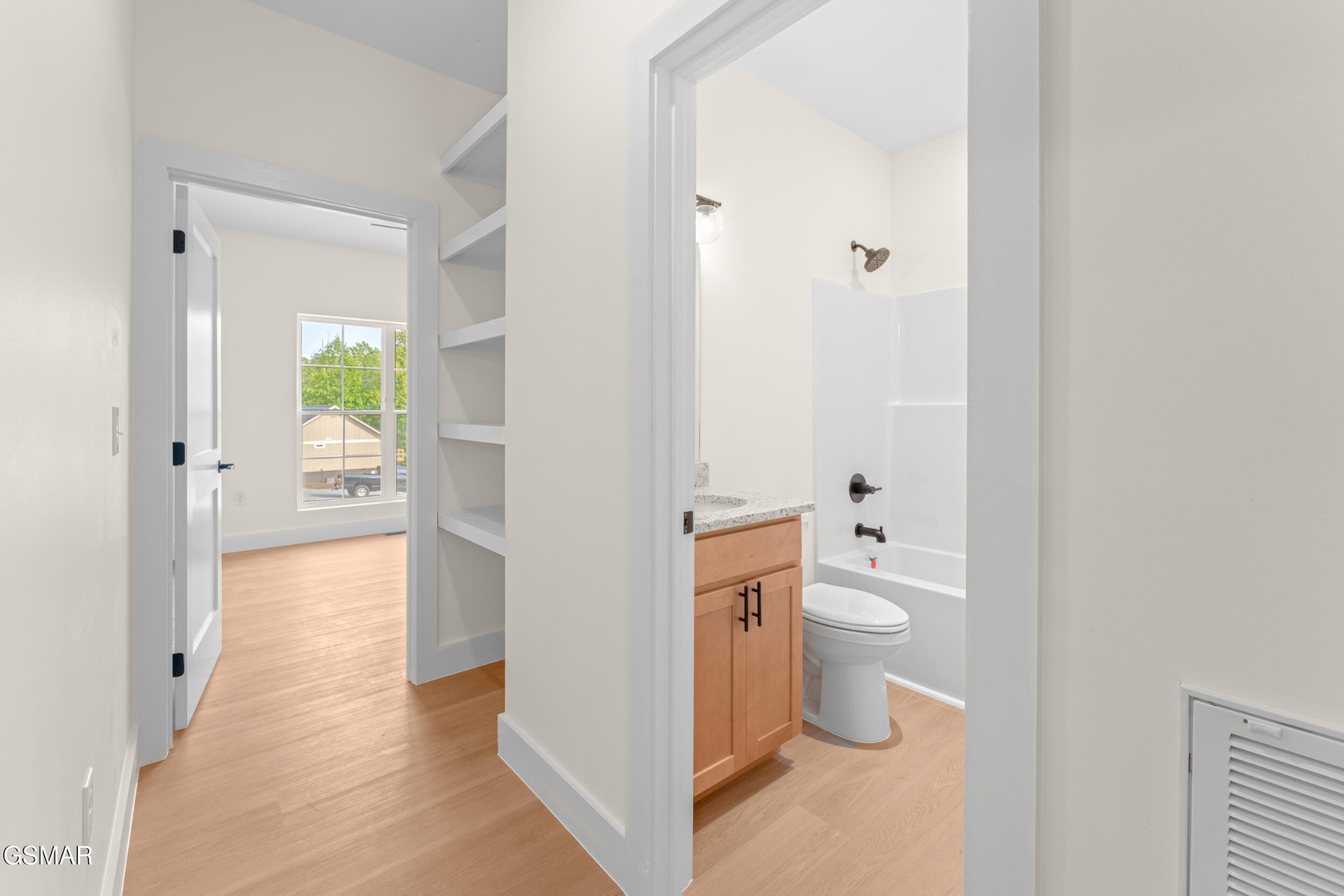 2326 Geraldine Way Property Photo 19