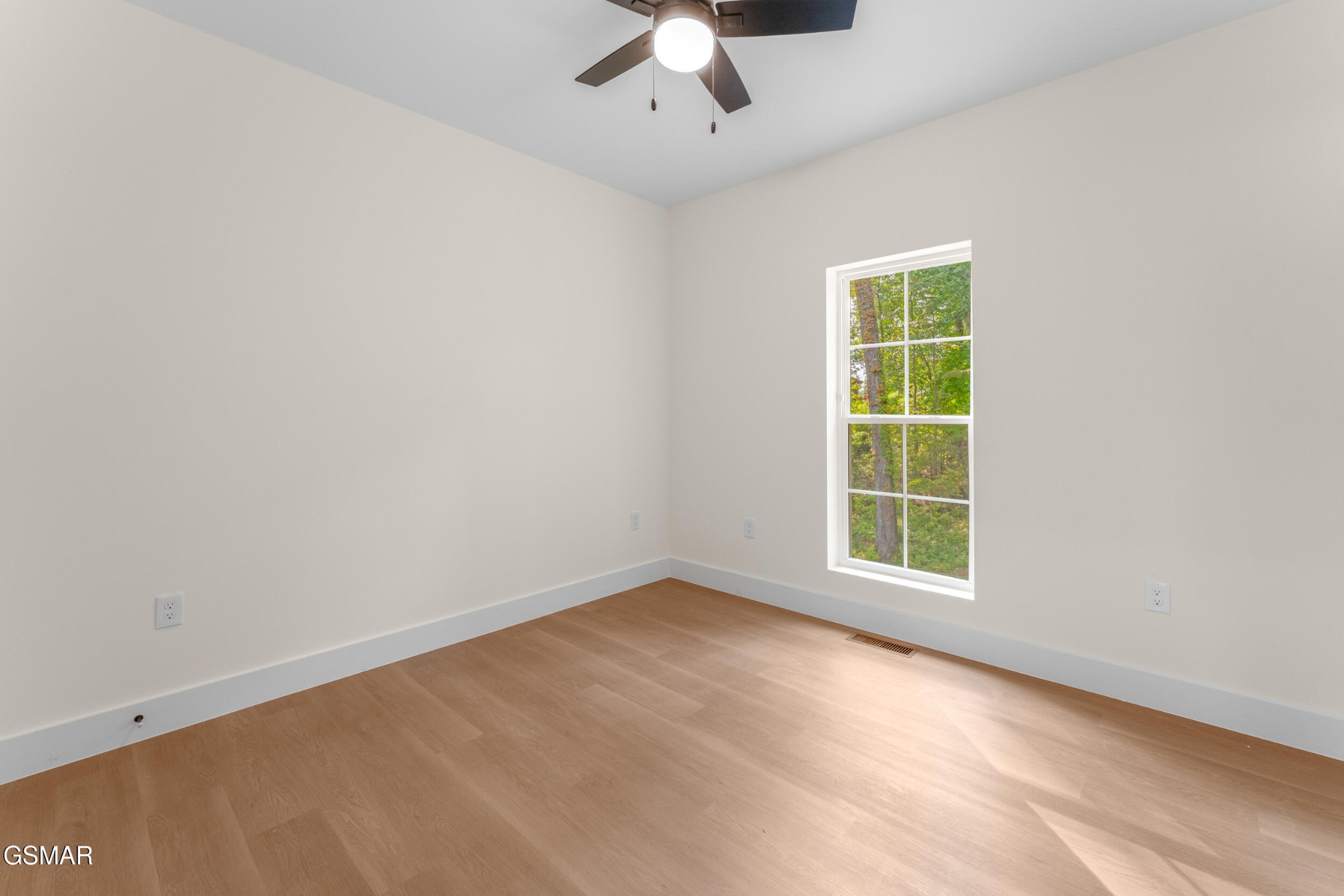 2326 Geraldine Way Property Photo 23