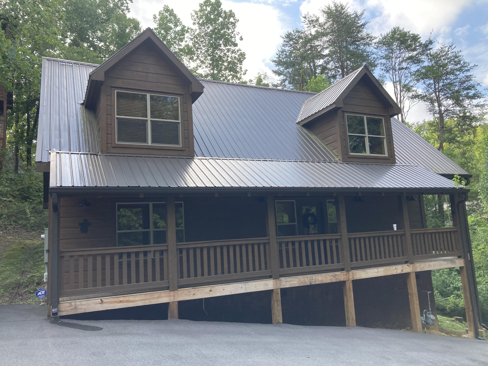 2809 Barefoot Pass Way Property Photo 1