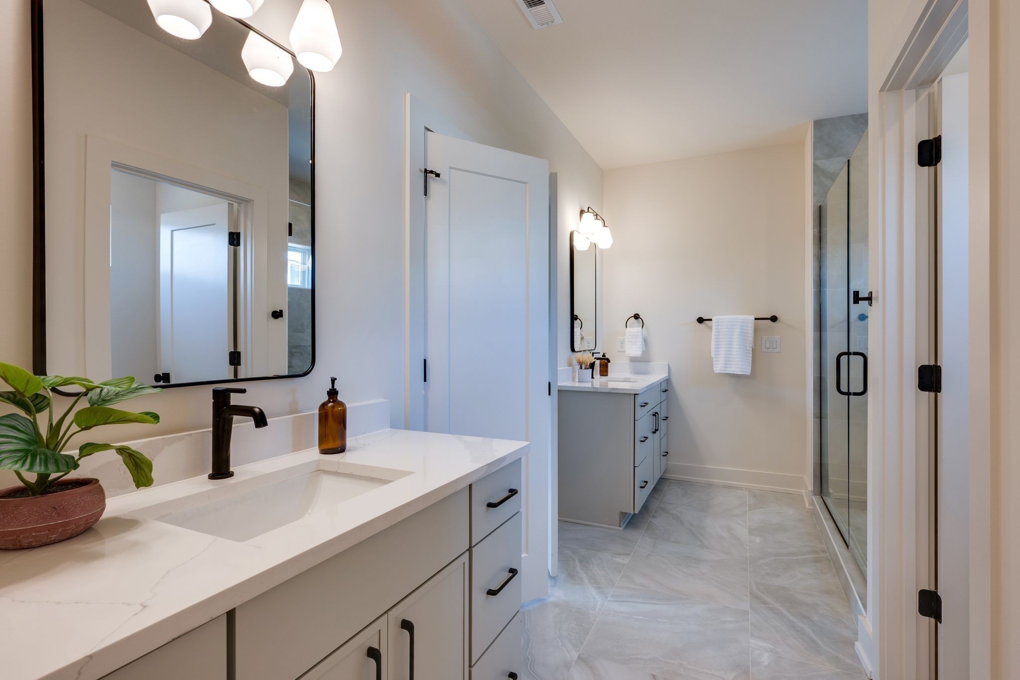1040 East Trinity Property Photo 20