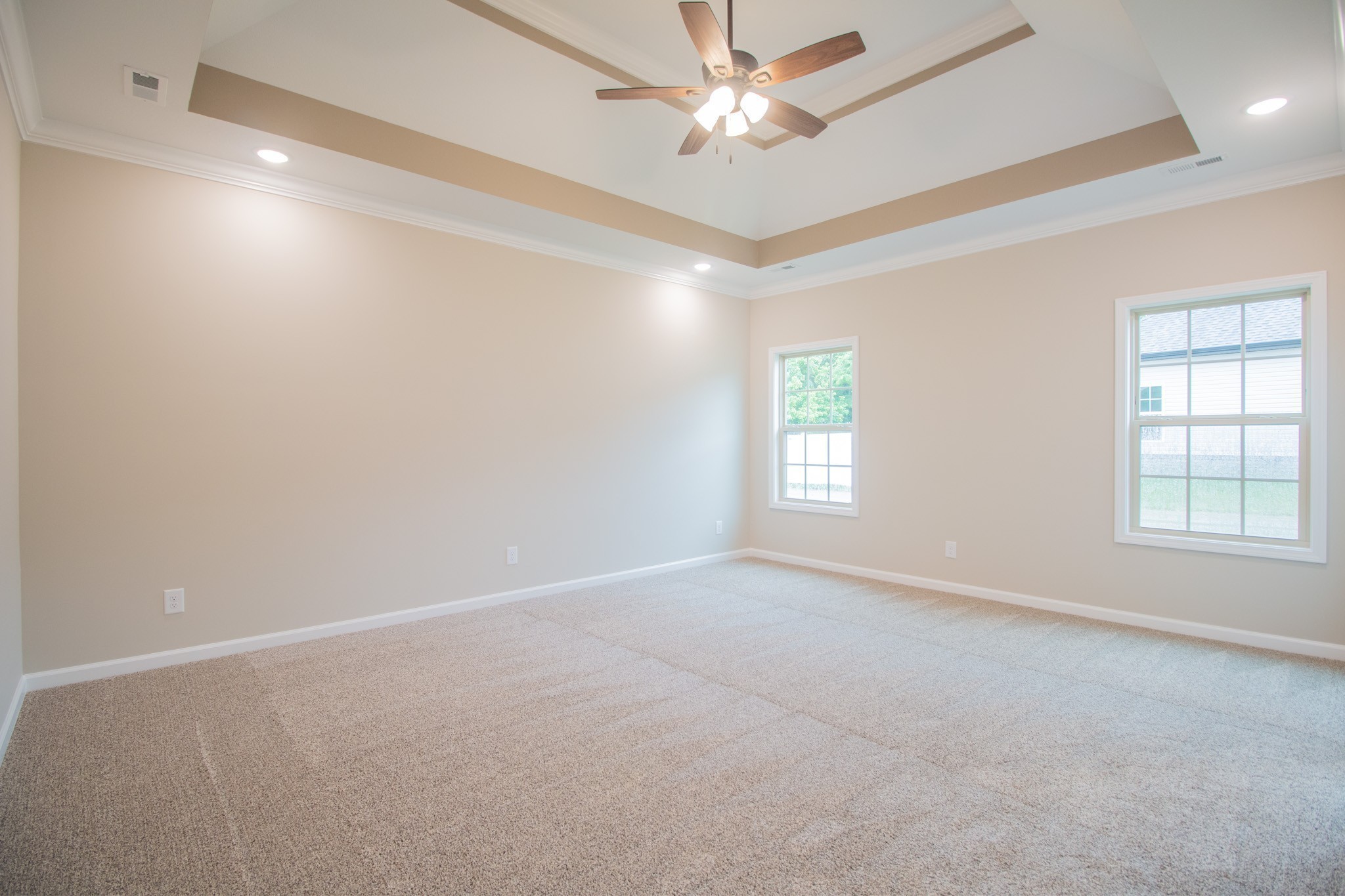 252 Autumnwood Farms Property Photo 10