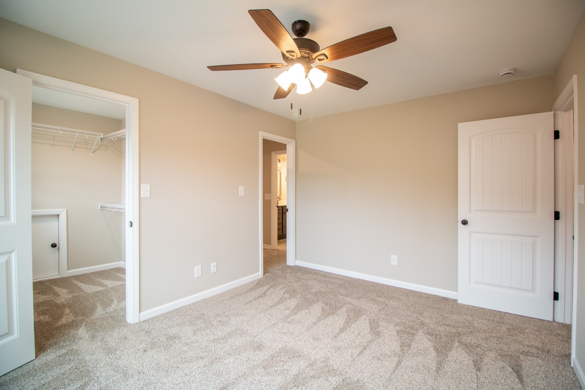 252 Autumnwood Farms Property Photo 20