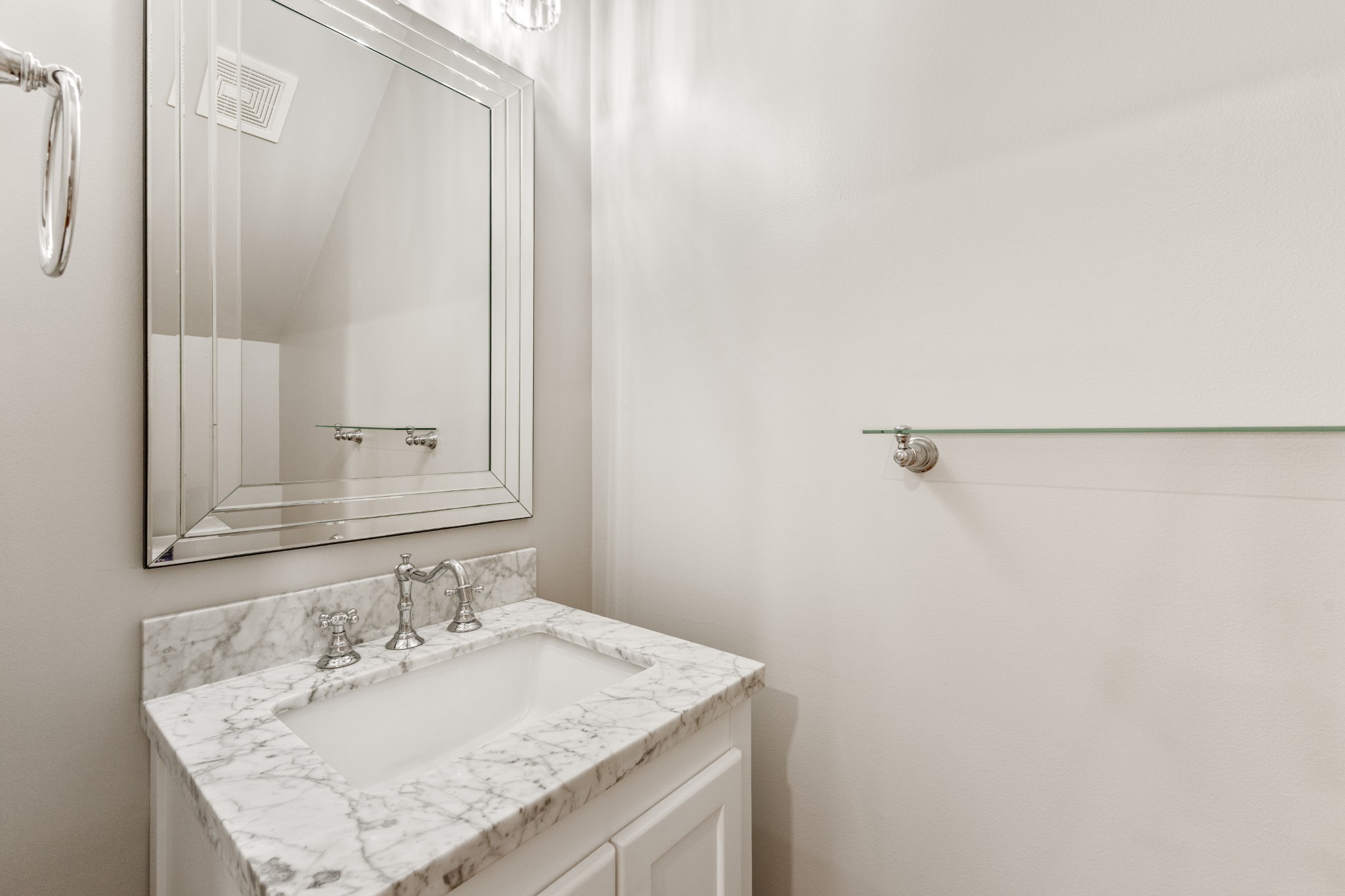 318 Logans Cir Property Photo 42