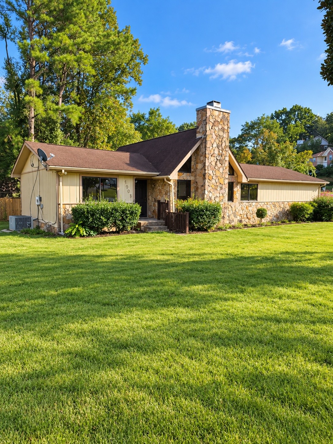 4908 Pebble Creek Dr Property Photo 1