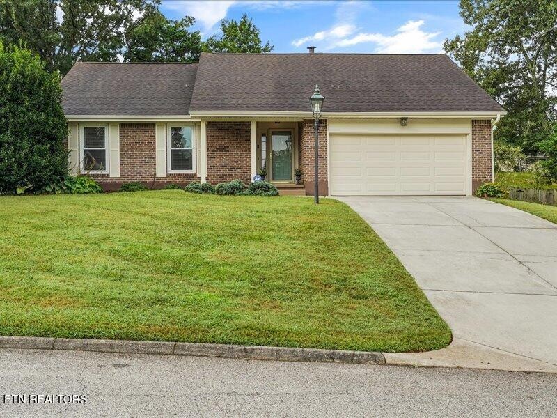 1624 Clear Brook Drive Property Photo 1